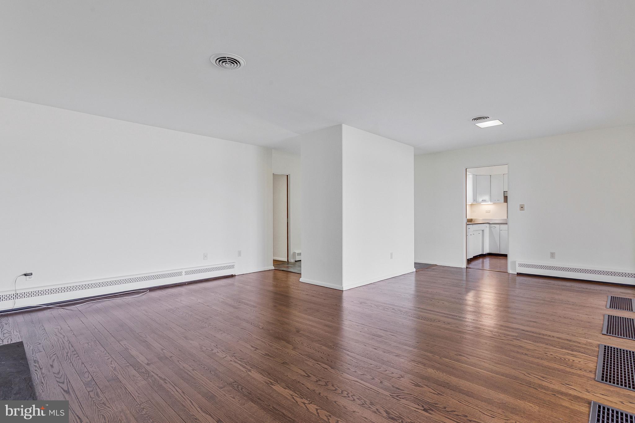 HILLSMERE ESTATES - Residential