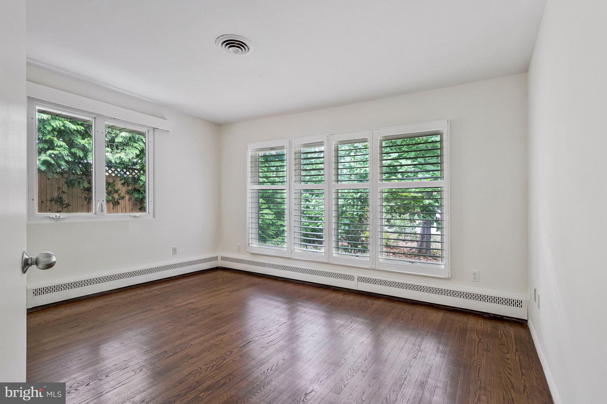 HILLSMERE ESTATES - Residential