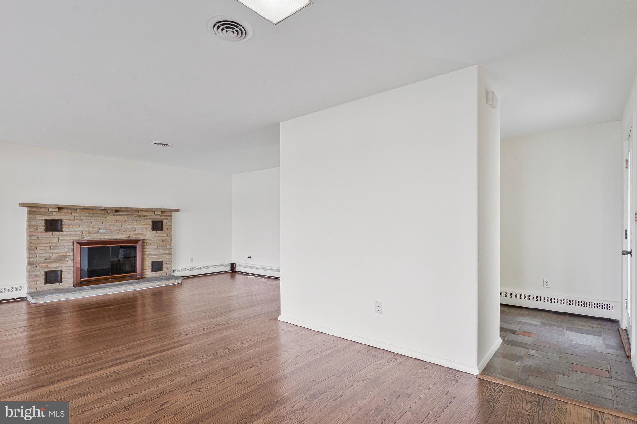 HILLSMERE ESTATES - Residential