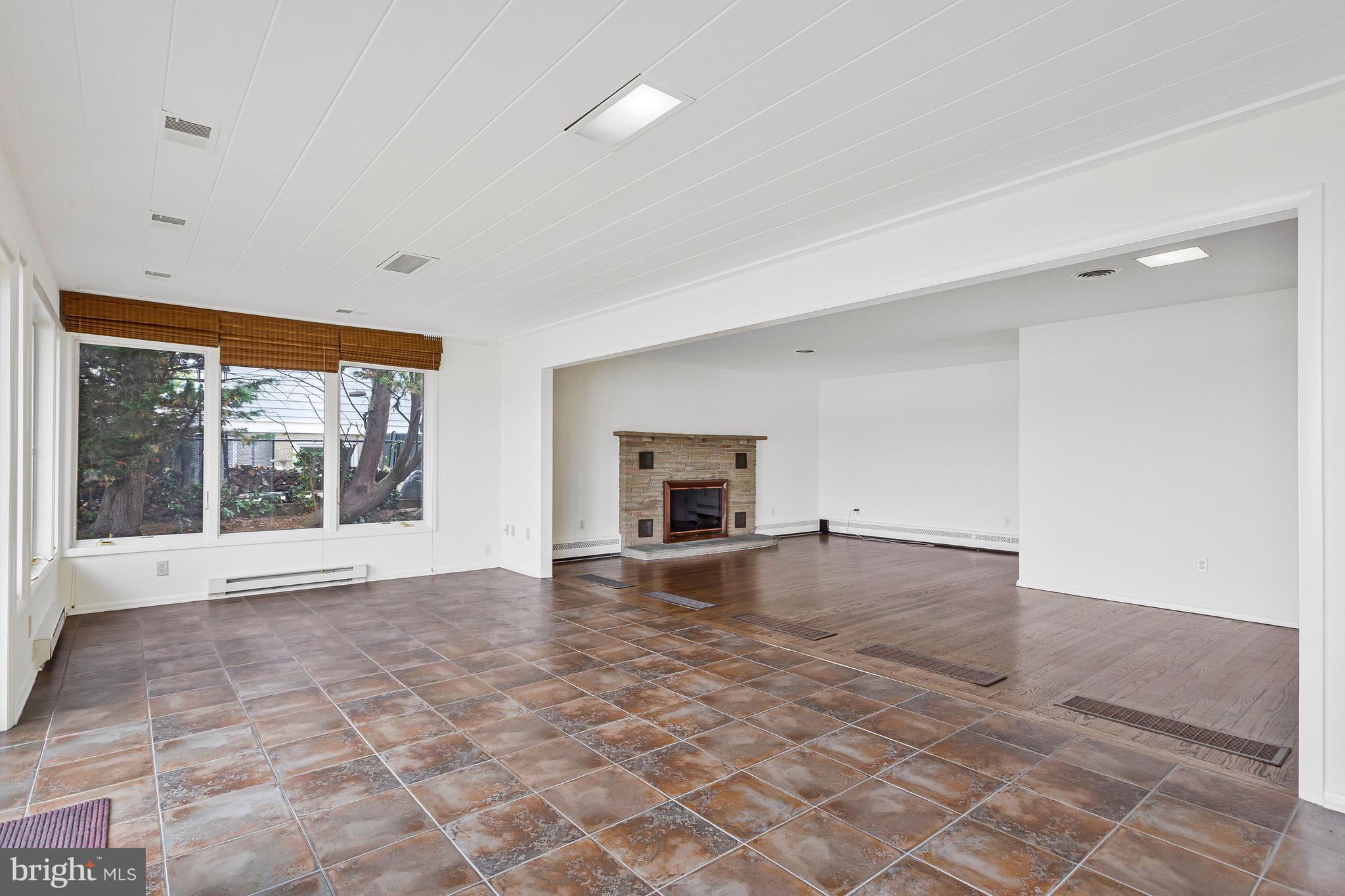 HILLSMERE ESTATES - Residential