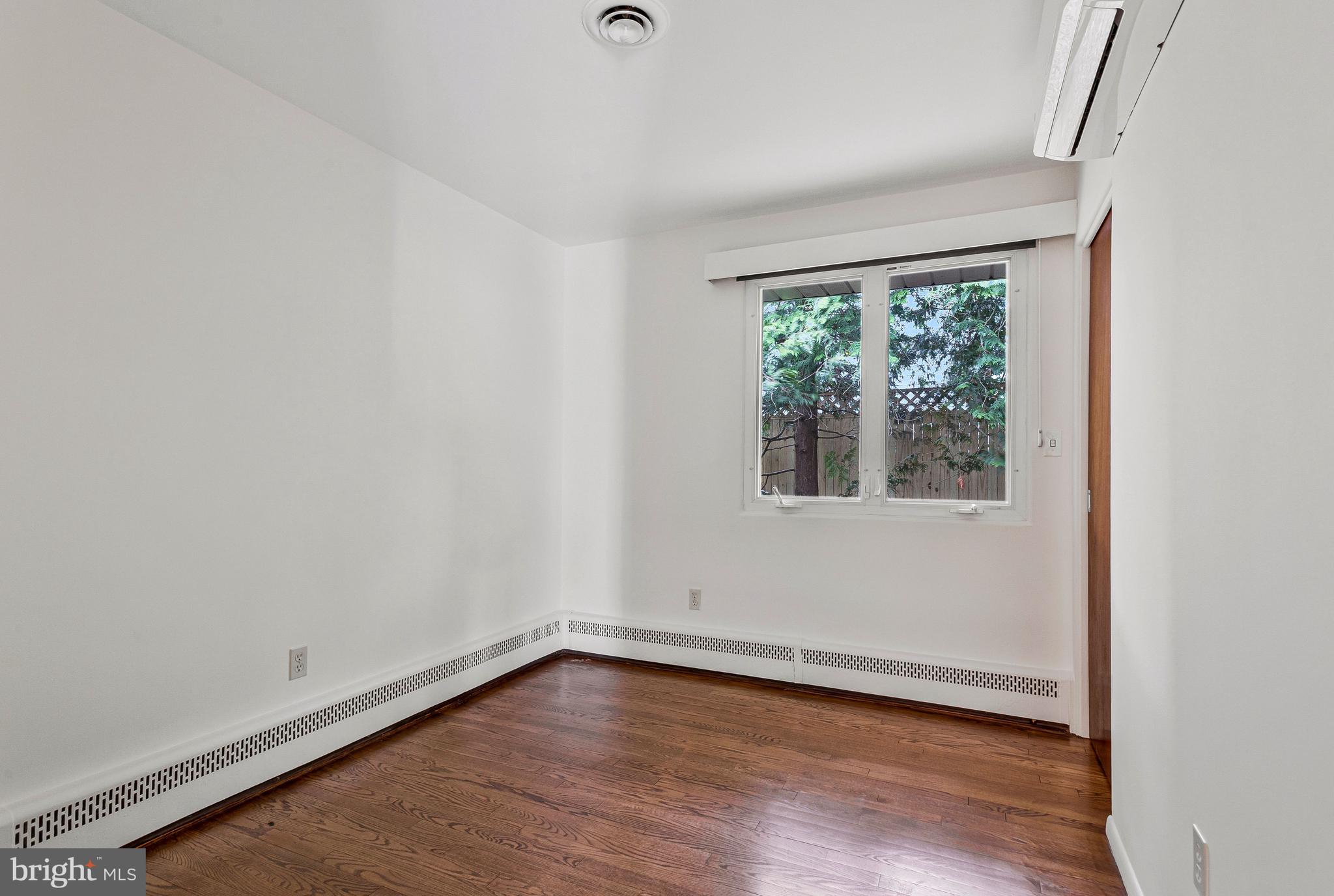 HILLSMERE ESTATES - Residential