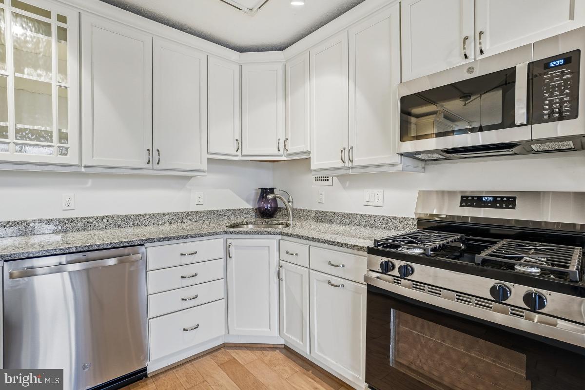 RIVIERA OF CHEVY CHASE - Residential