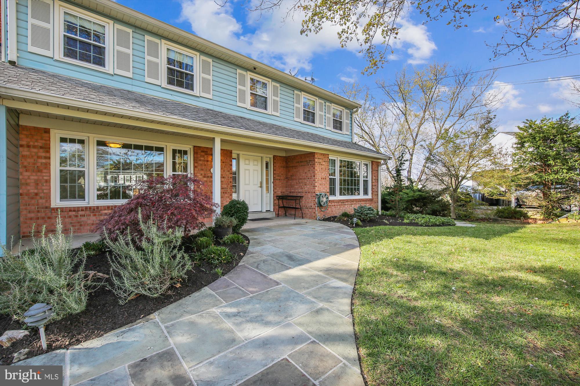 FALLS ORCHARD - Residential