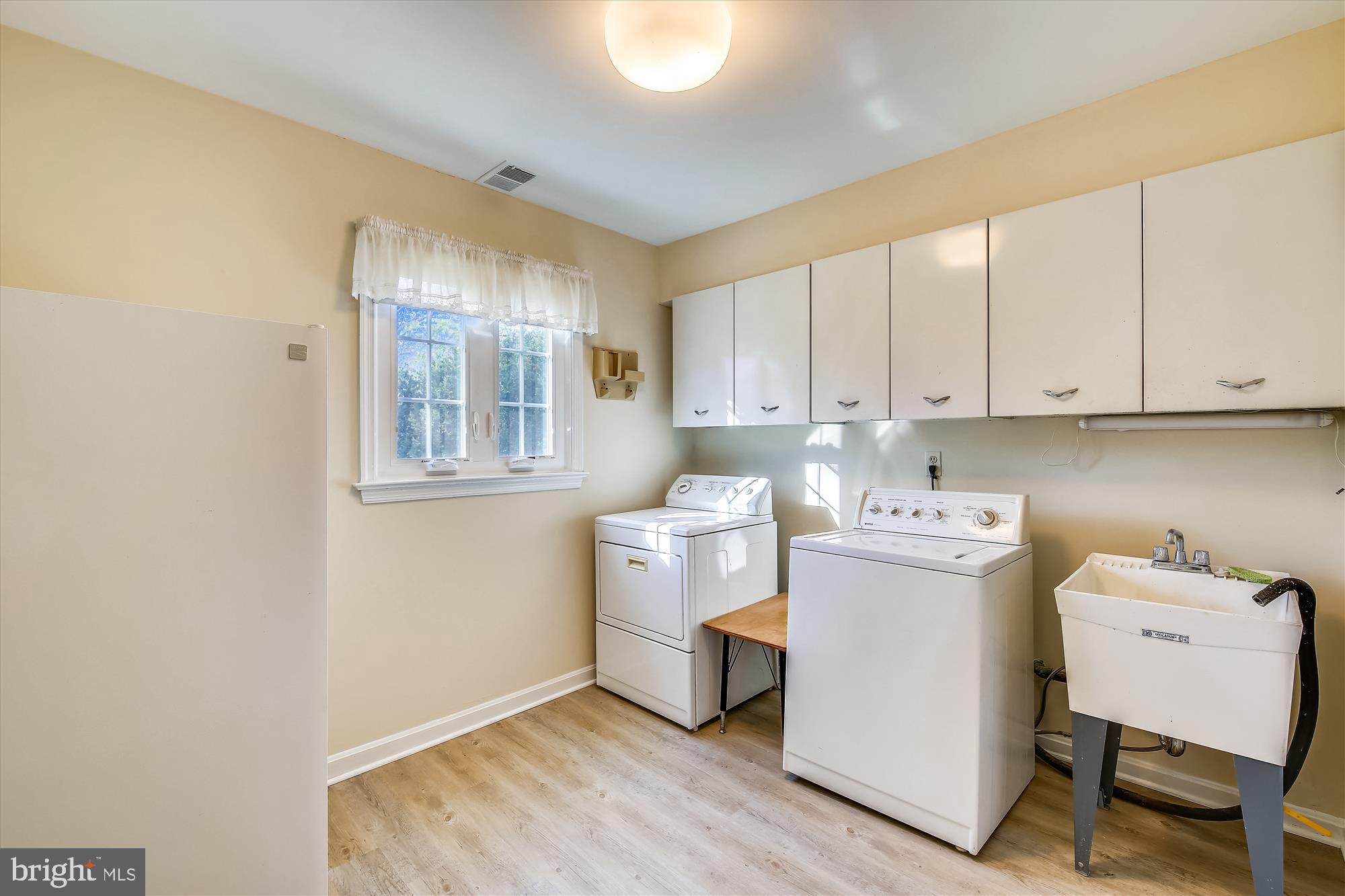 FALLS ORCHARD - Residential