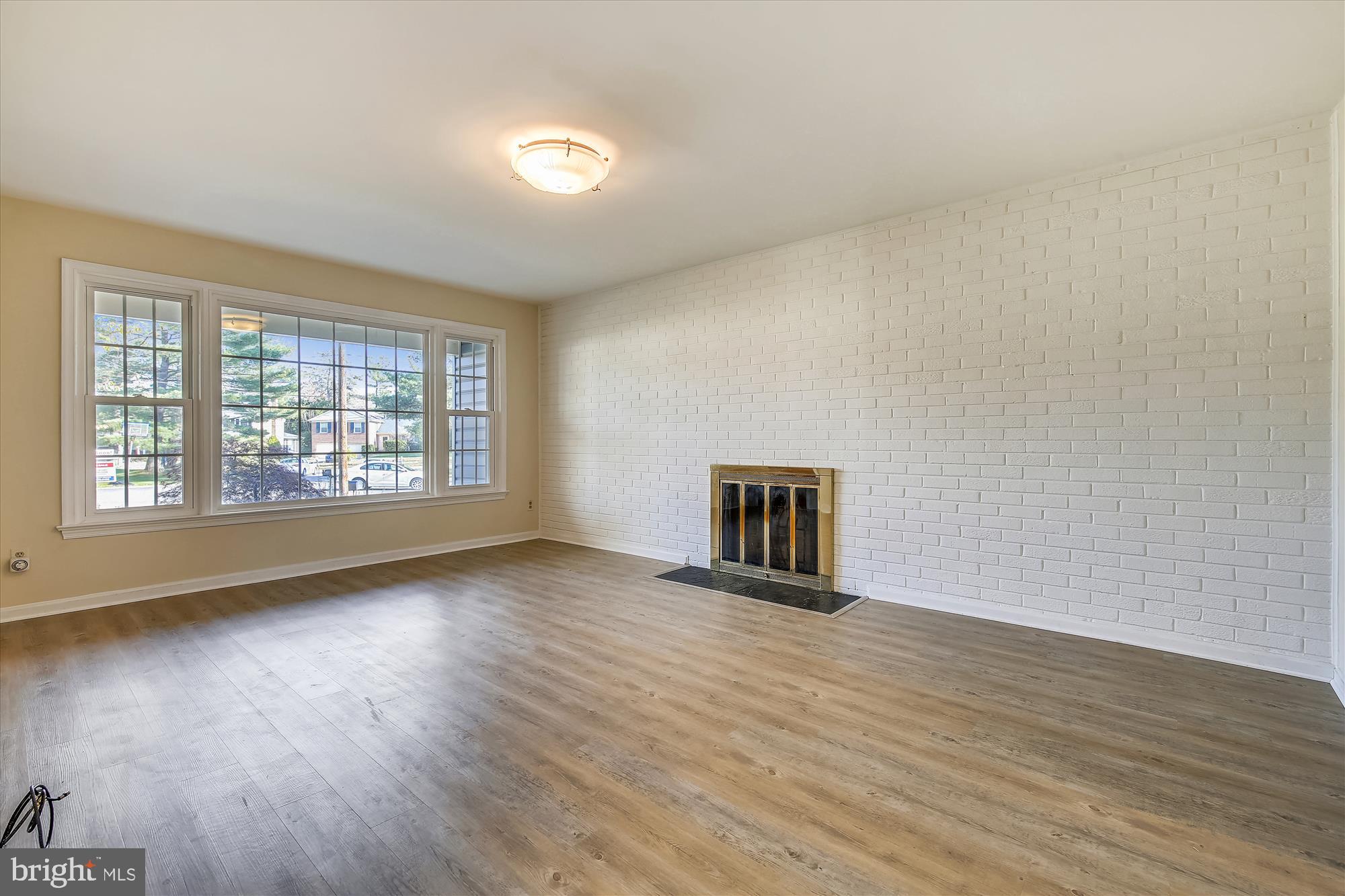FALLS ORCHARD - Residential