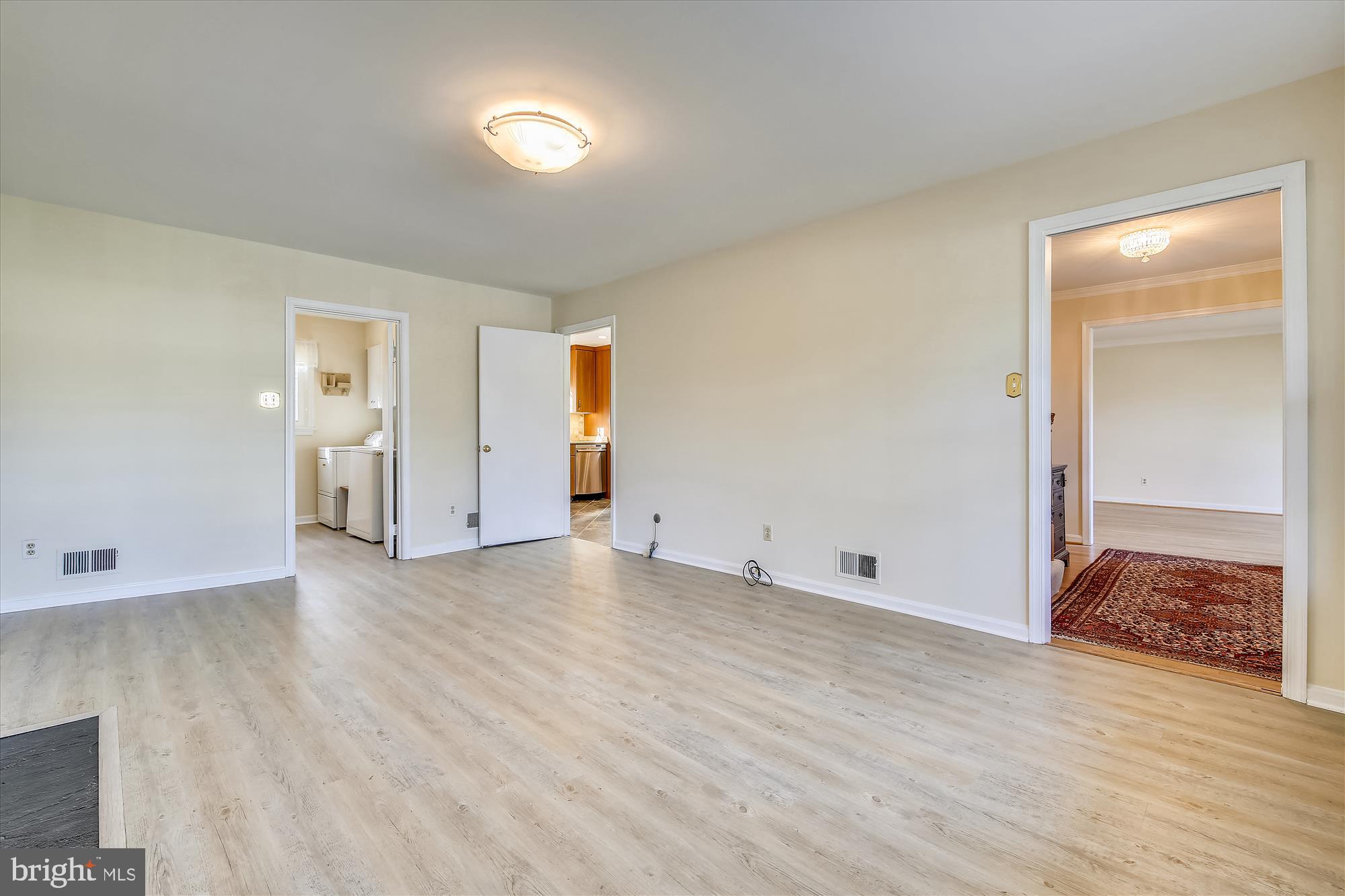 FALLS ORCHARD - Residential