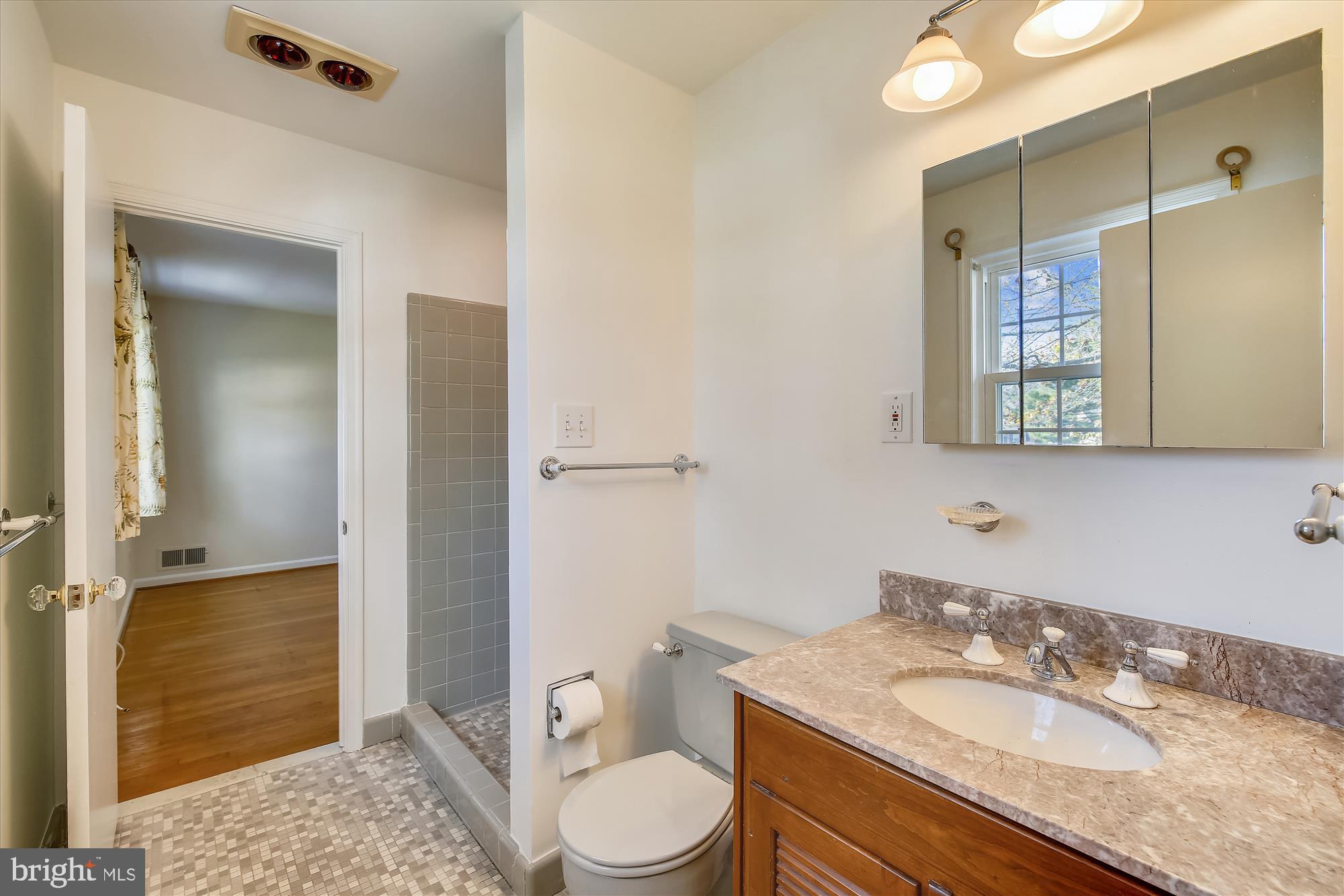 FALLS ORCHARD - Residential