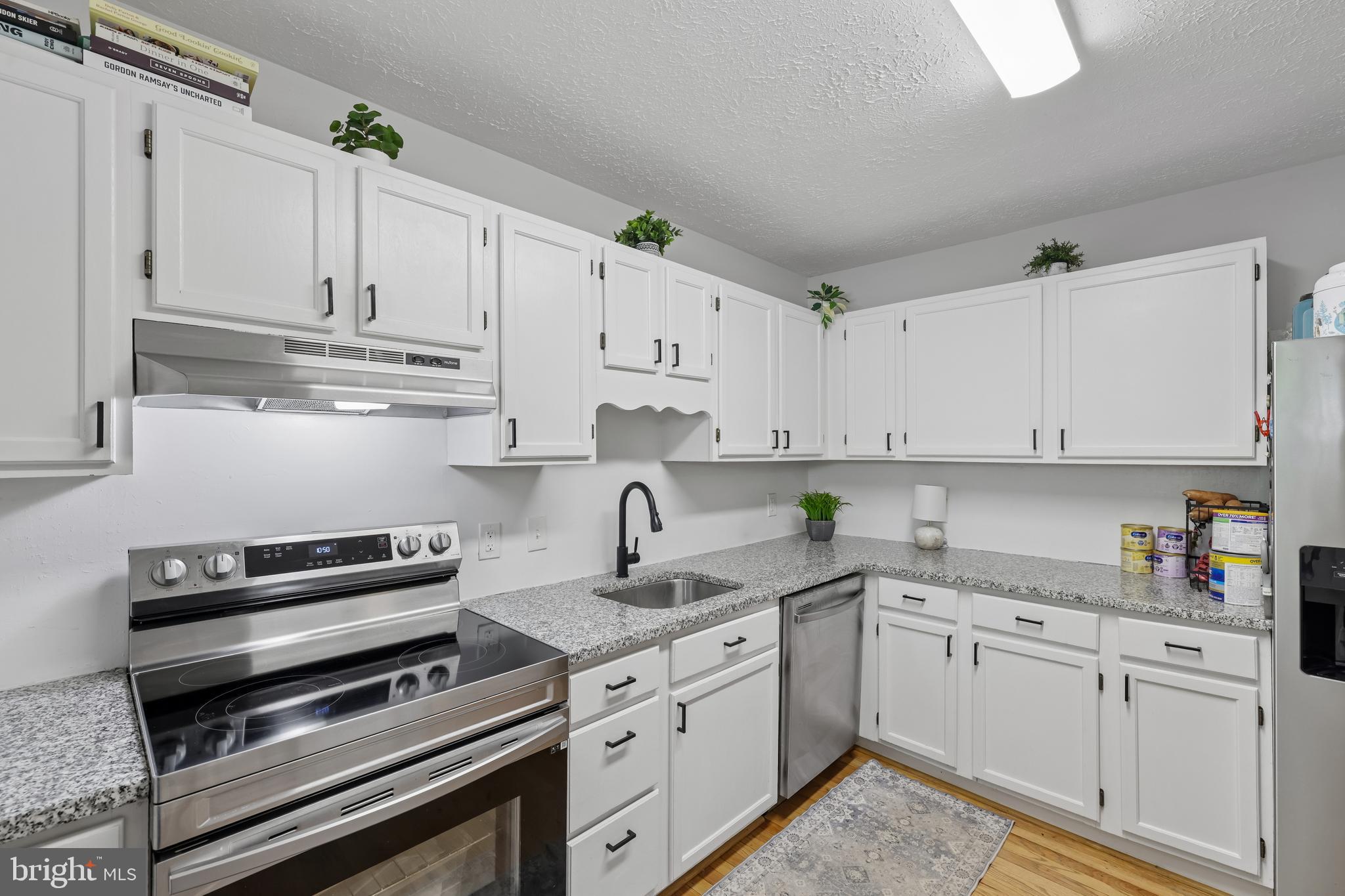 ULMSTEAD GARDENS - Residential
