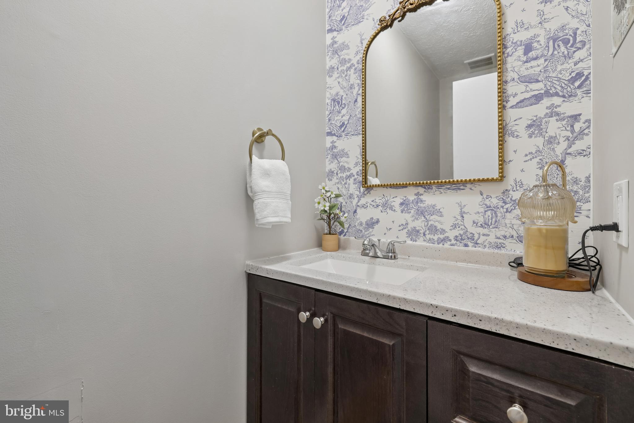 ULMSTEAD GARDENS - Residential