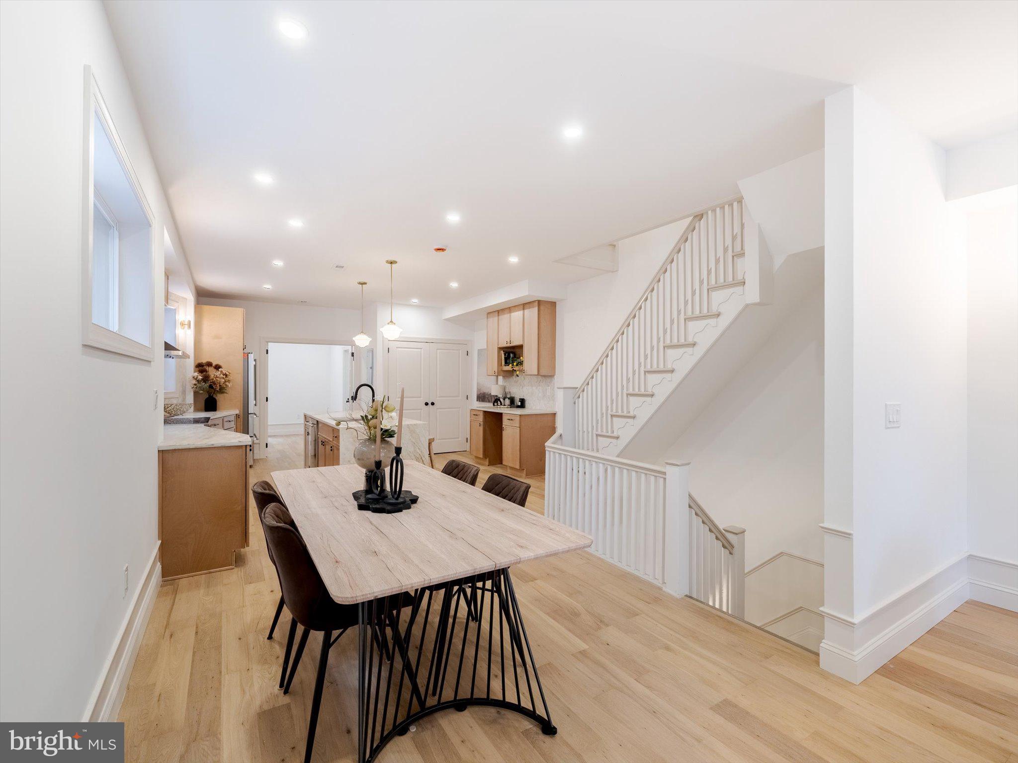 GARDEN COURT - Residential Income