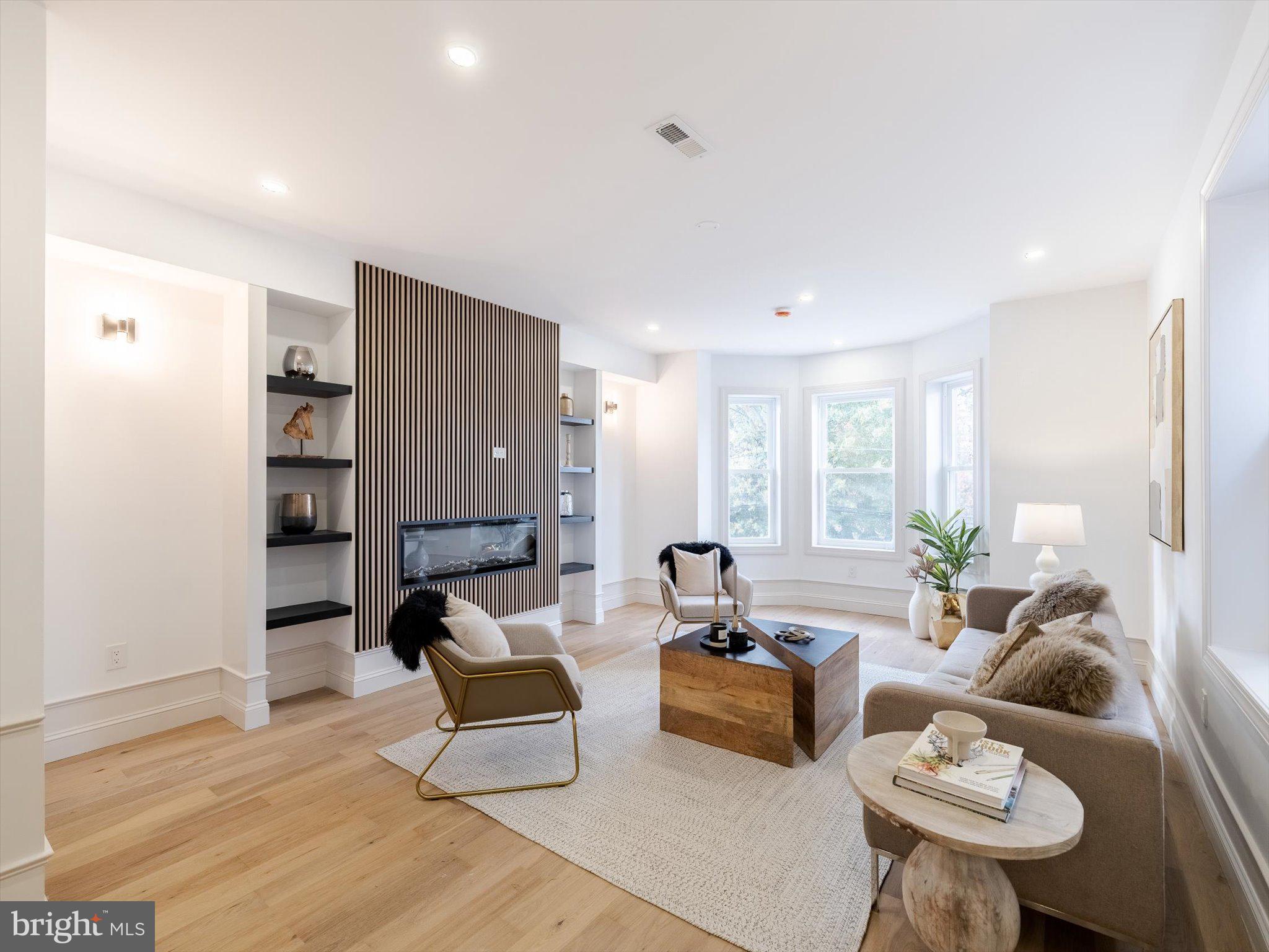 GARDEN COURT - Residential Income