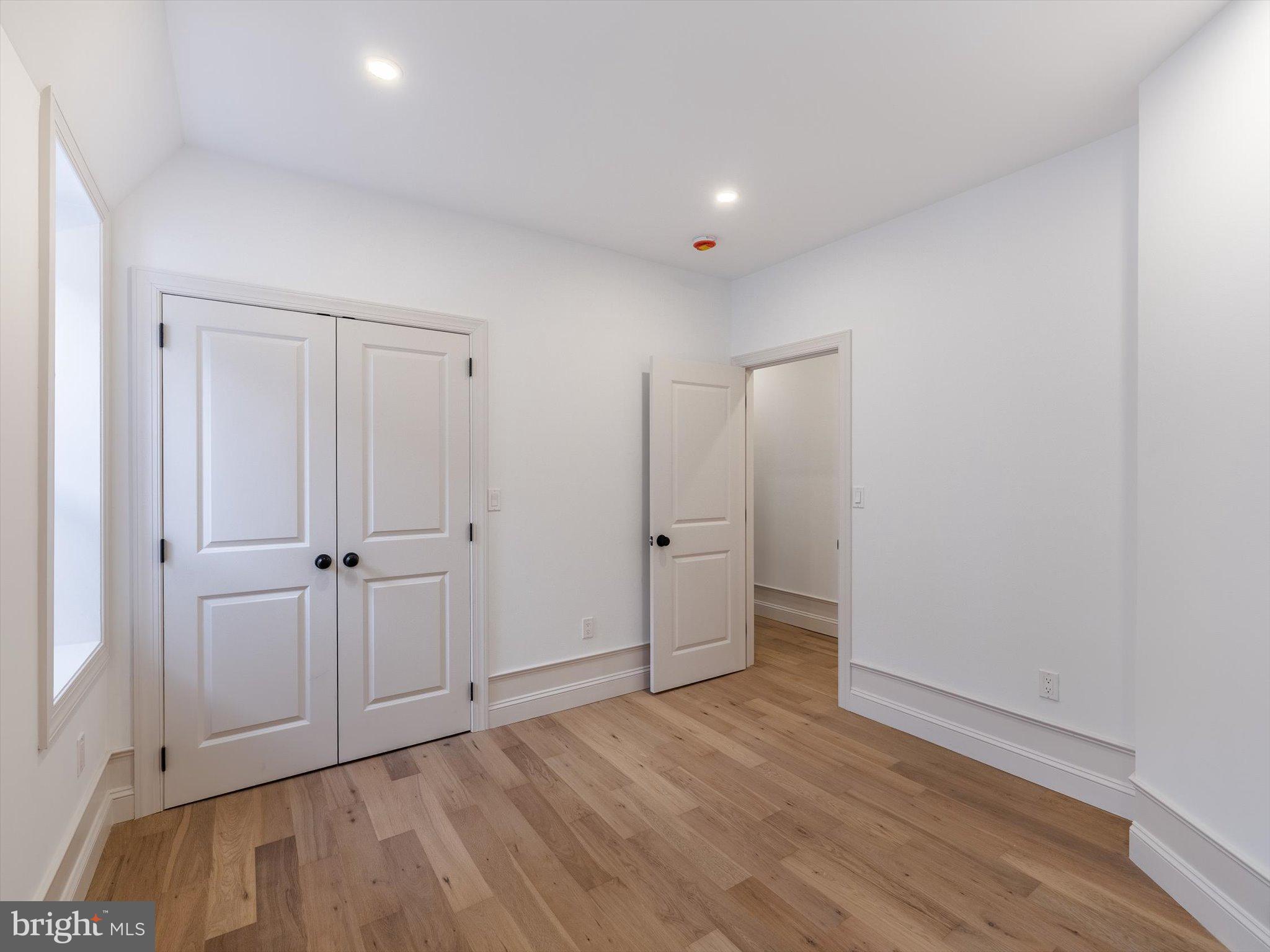 GARDEN COURT - Residential Income