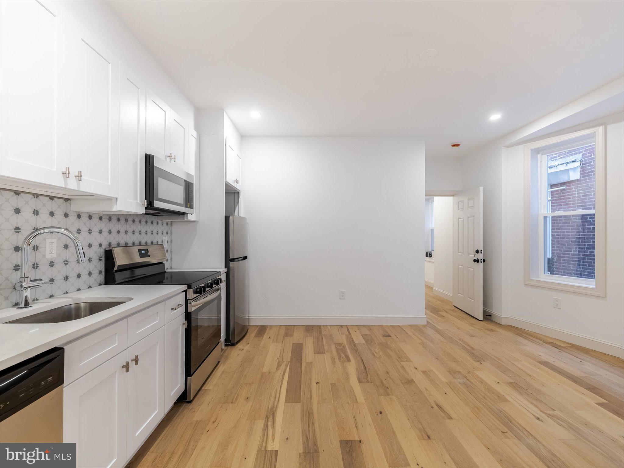 GARDEN COURT - Residential Income