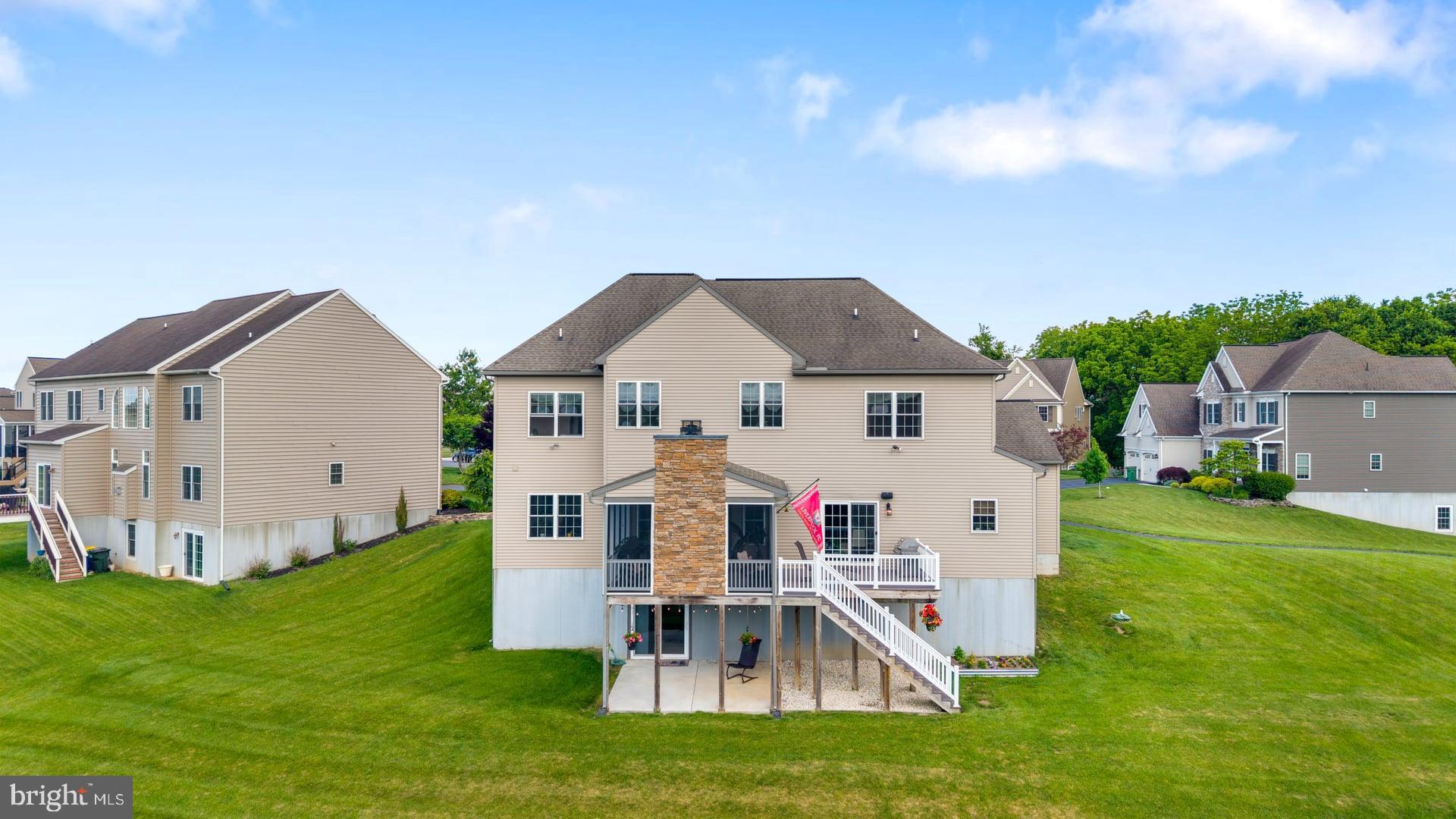 RIDGEWOOD - Residential