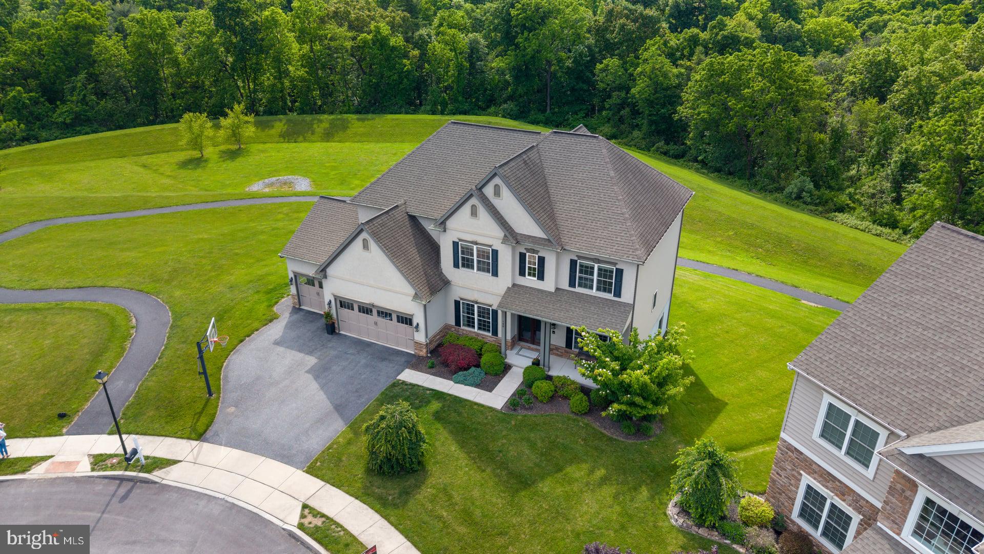 RIDGEWOOD - Residential
