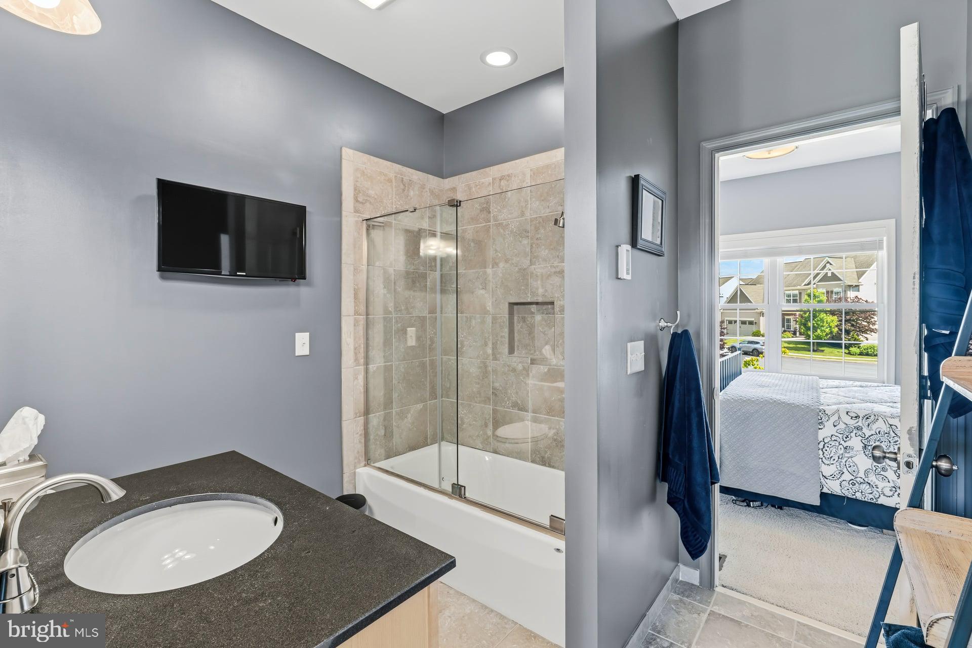 RIDGEWOOD - Residential