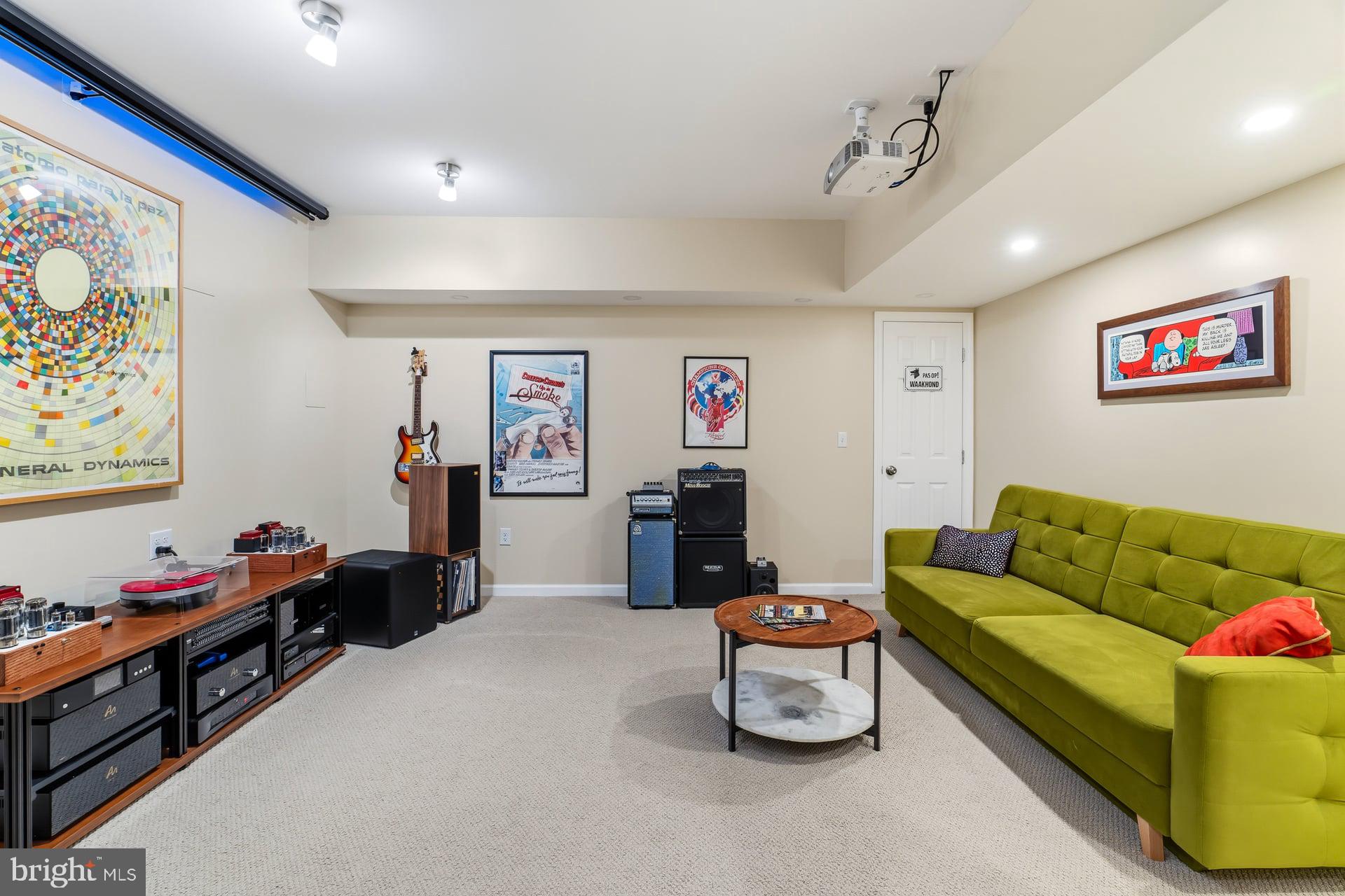 RIDGEWOOD - Residential