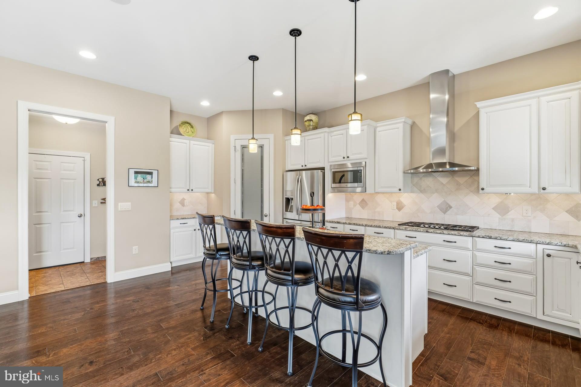 RIDGEWOOD - Residential