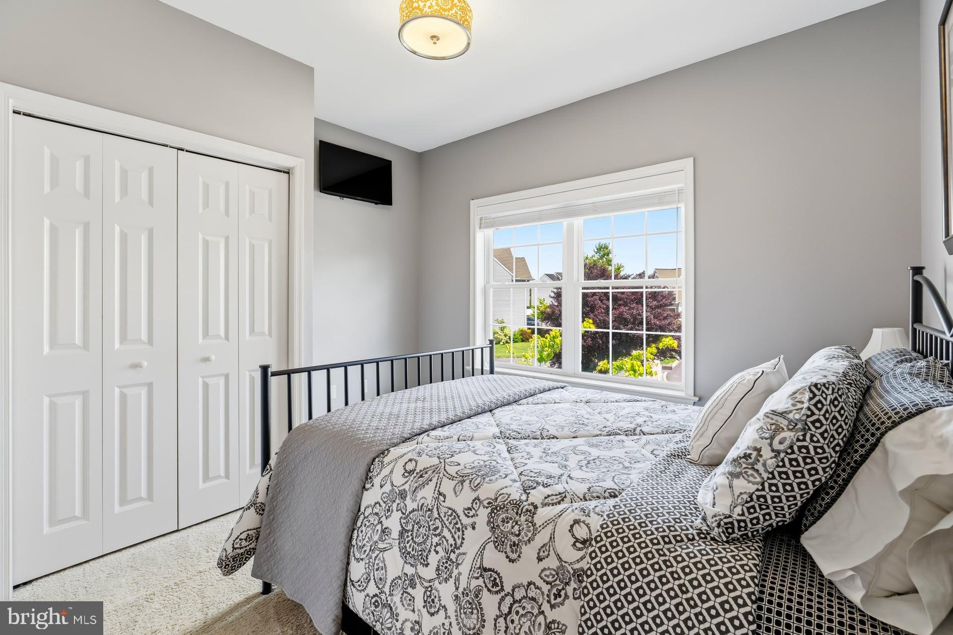 RIDGEWOOD - Residential