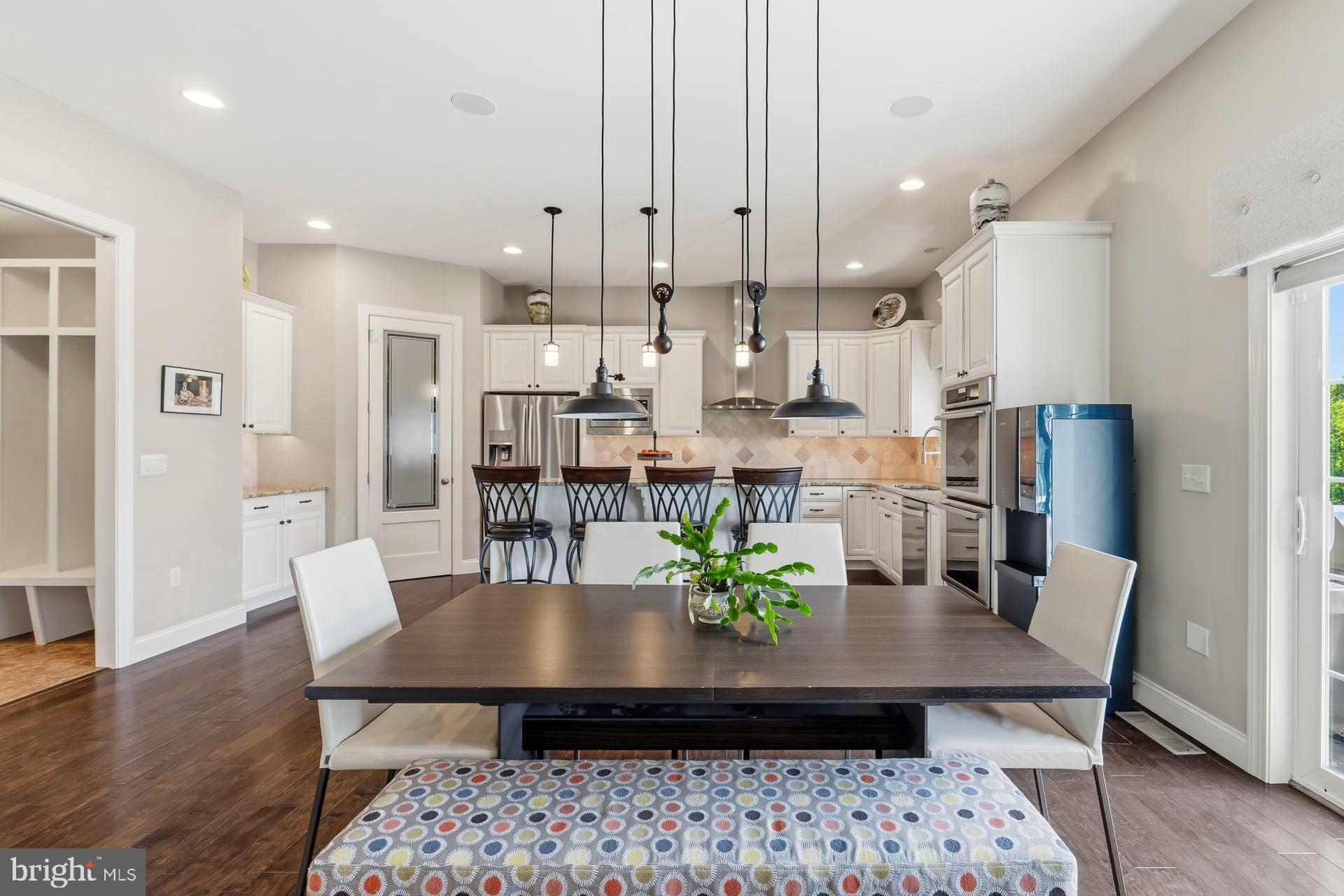 RIDGEWOOD - Residential