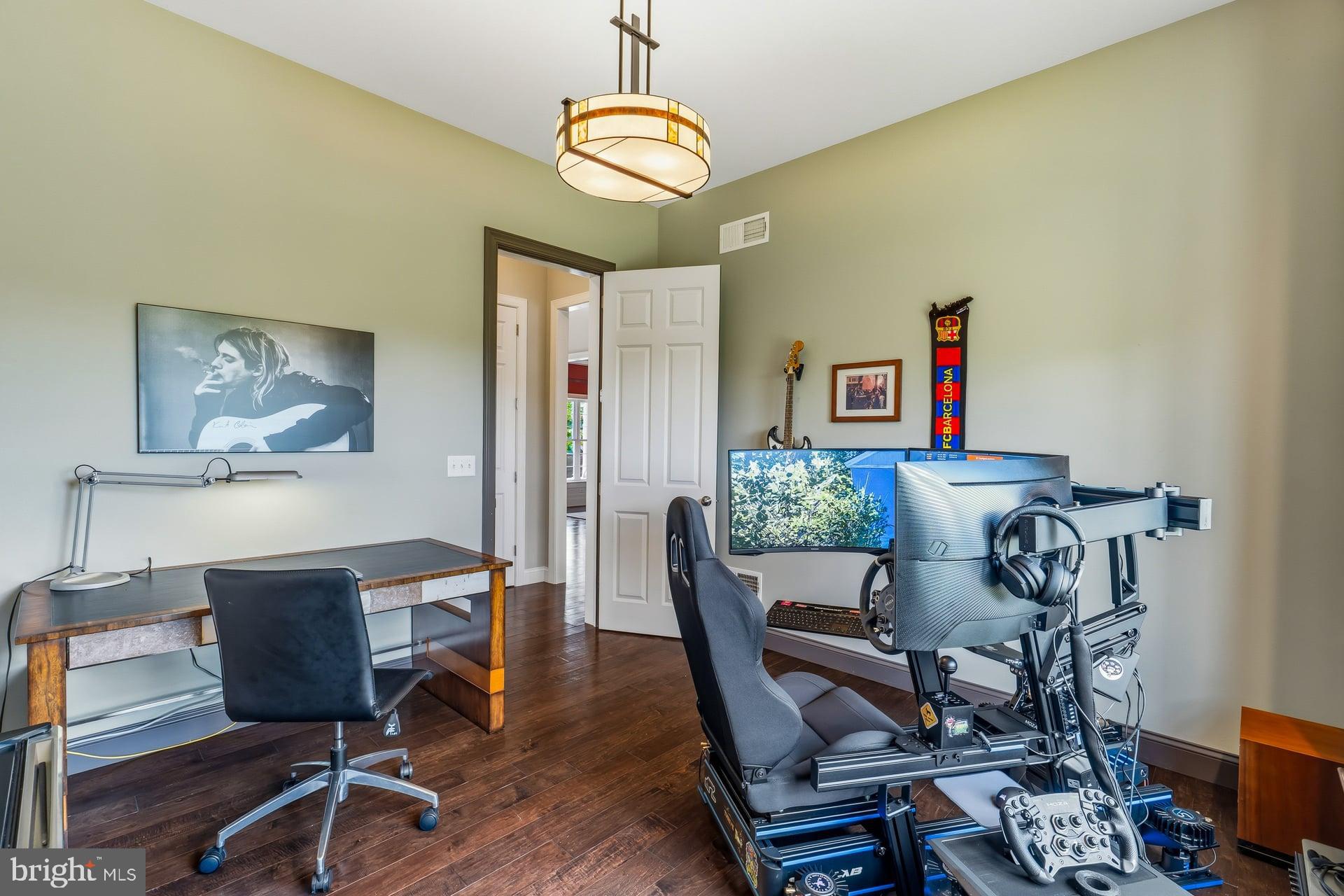 RIDGEWOOD - Residential