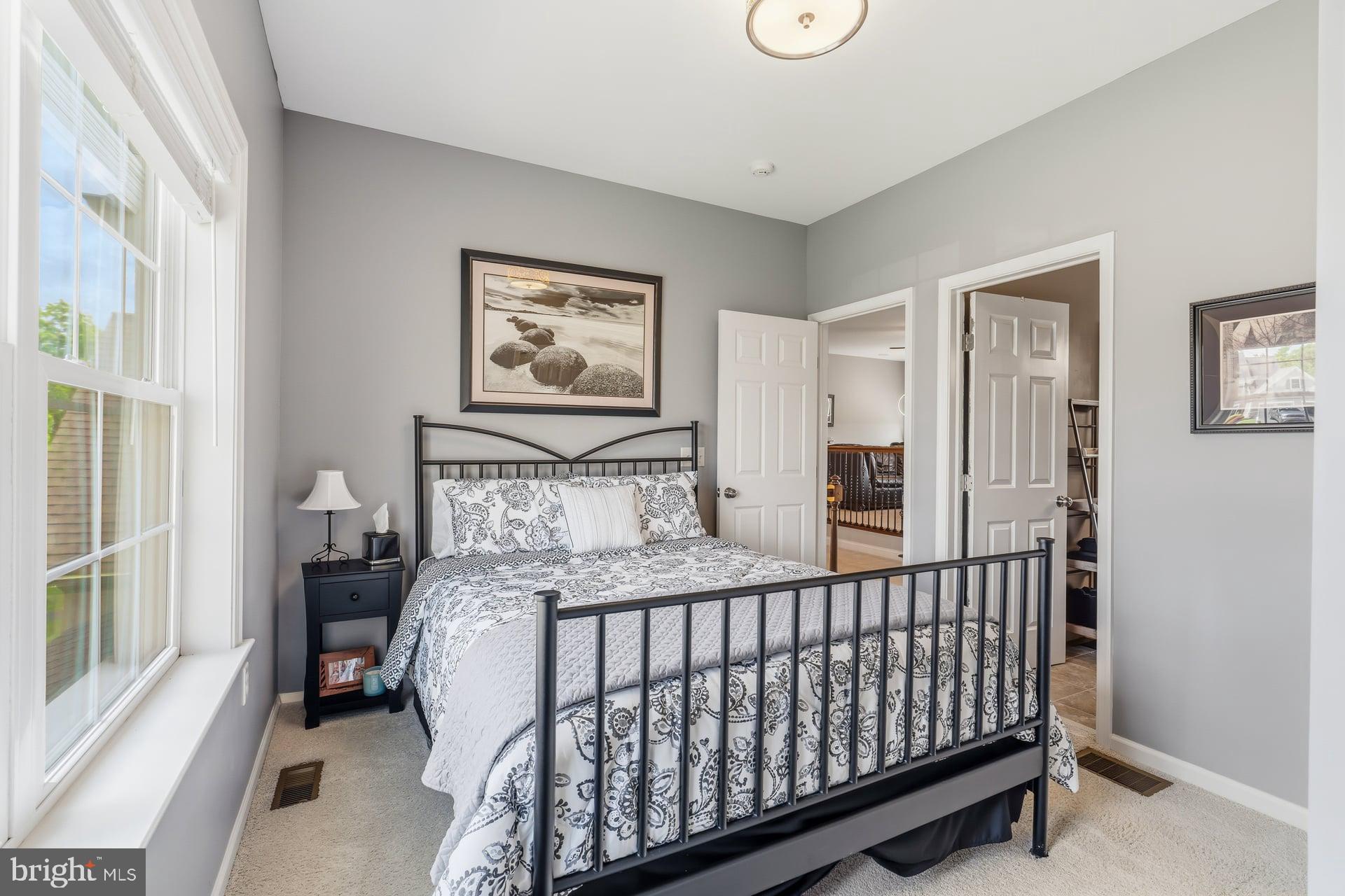 RIDGEWOOD - Residential