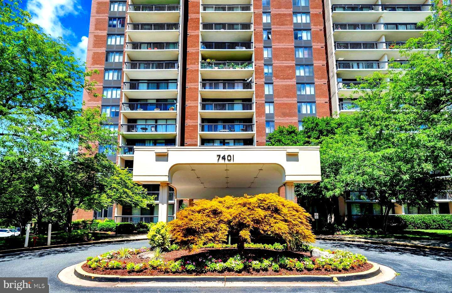CHELSEA TOWERS - Residential