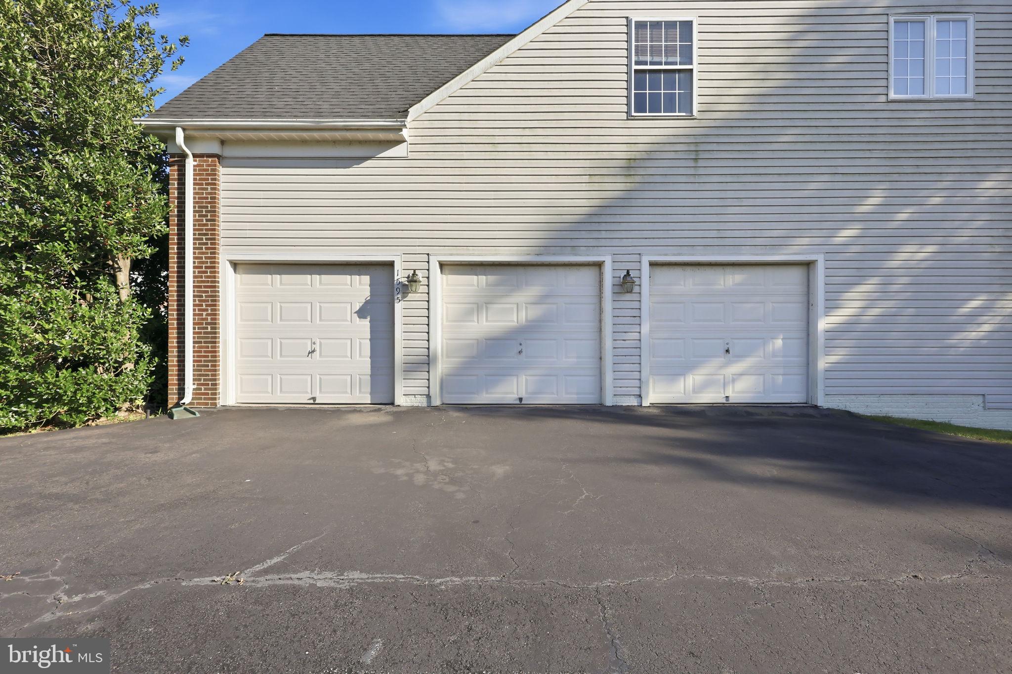DAWSON LANDING - Residential