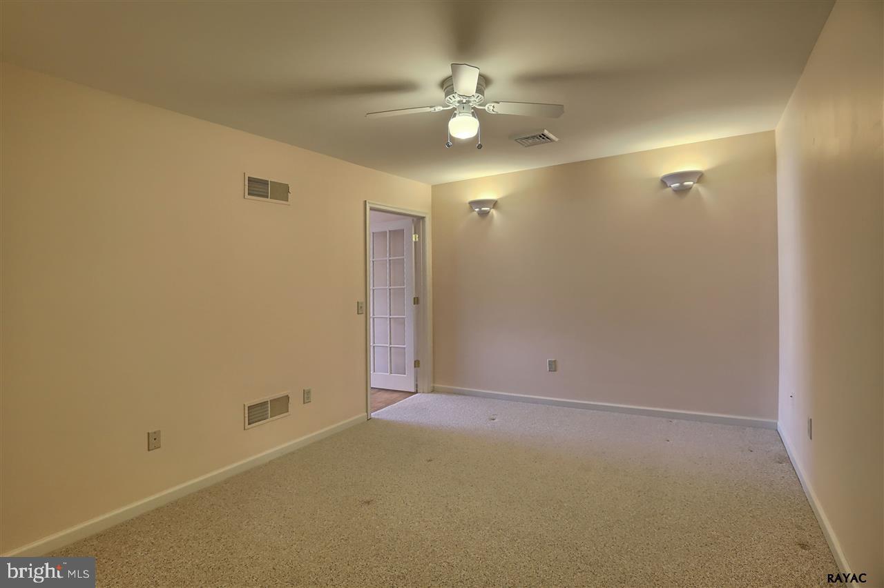 EQUINE MEADOWS - Residential