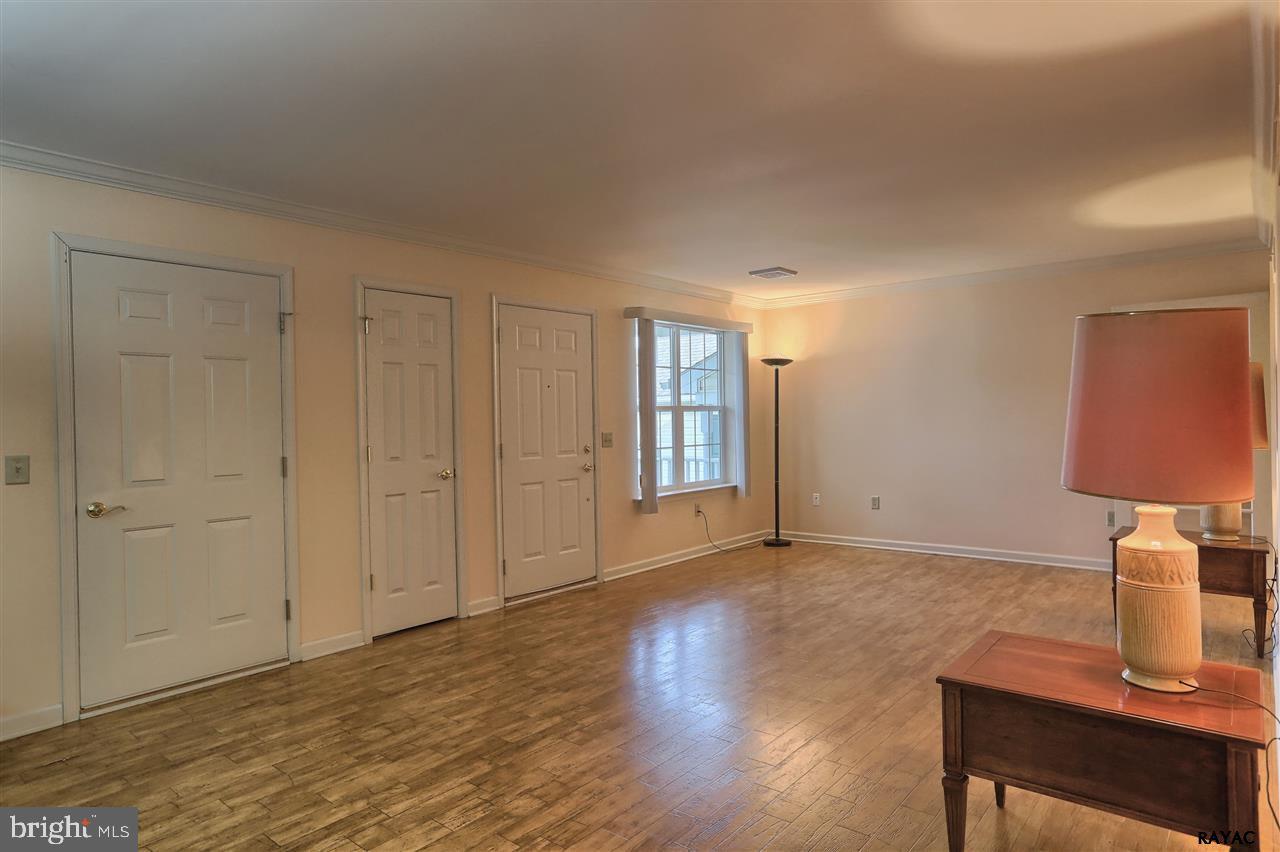 EQUINE MEADOWS - Residential