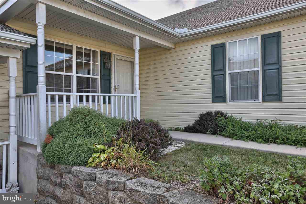 EQUINE MEADOWS - Residential