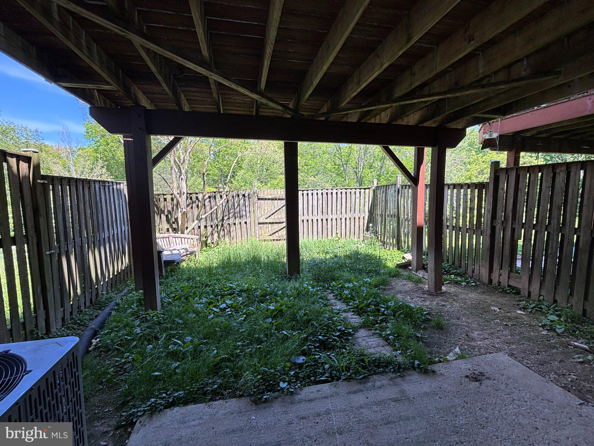 MONTGOMERY MEADOWS - Residential
