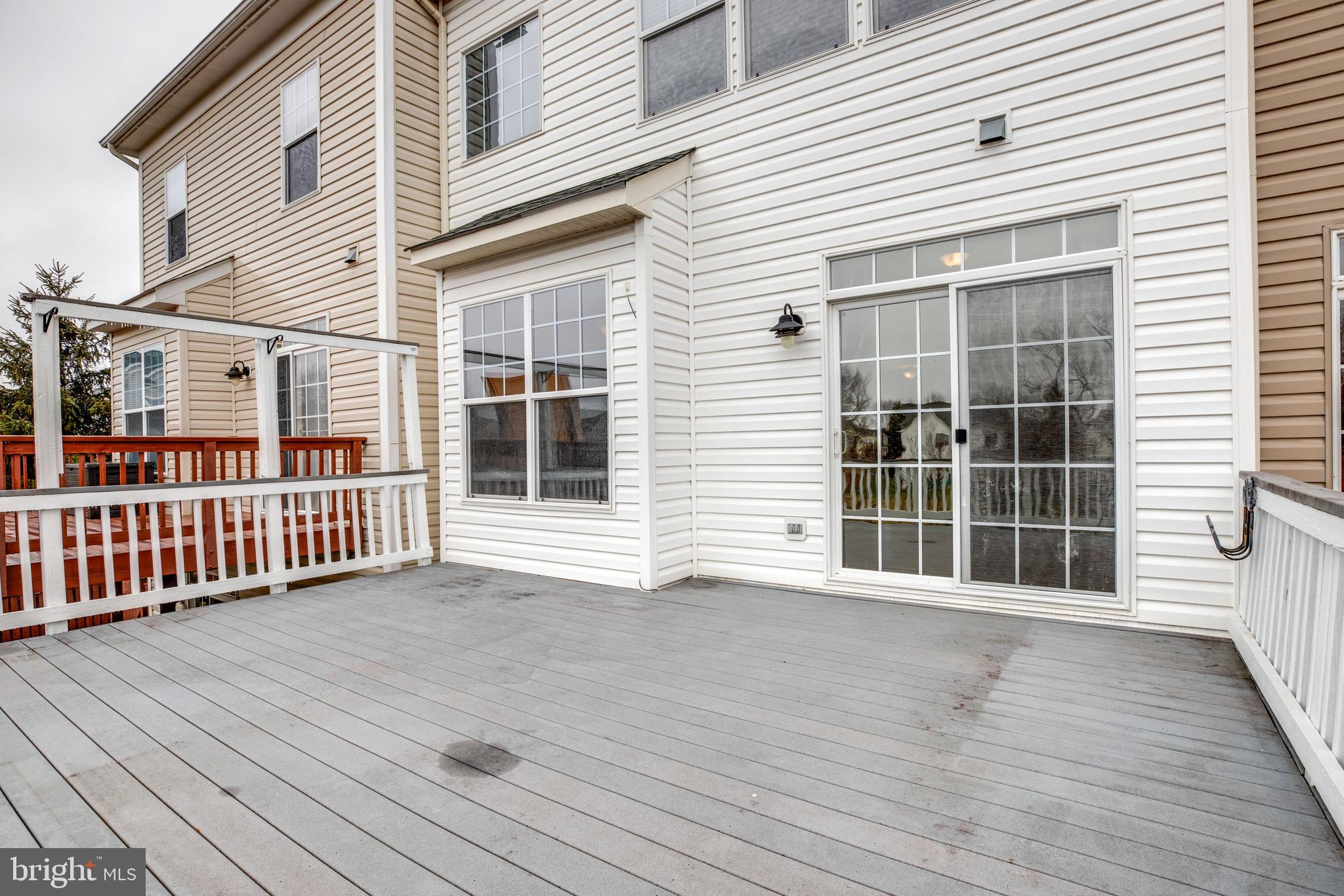 MEADOWS AT MORRIS FARM - Residential Lease