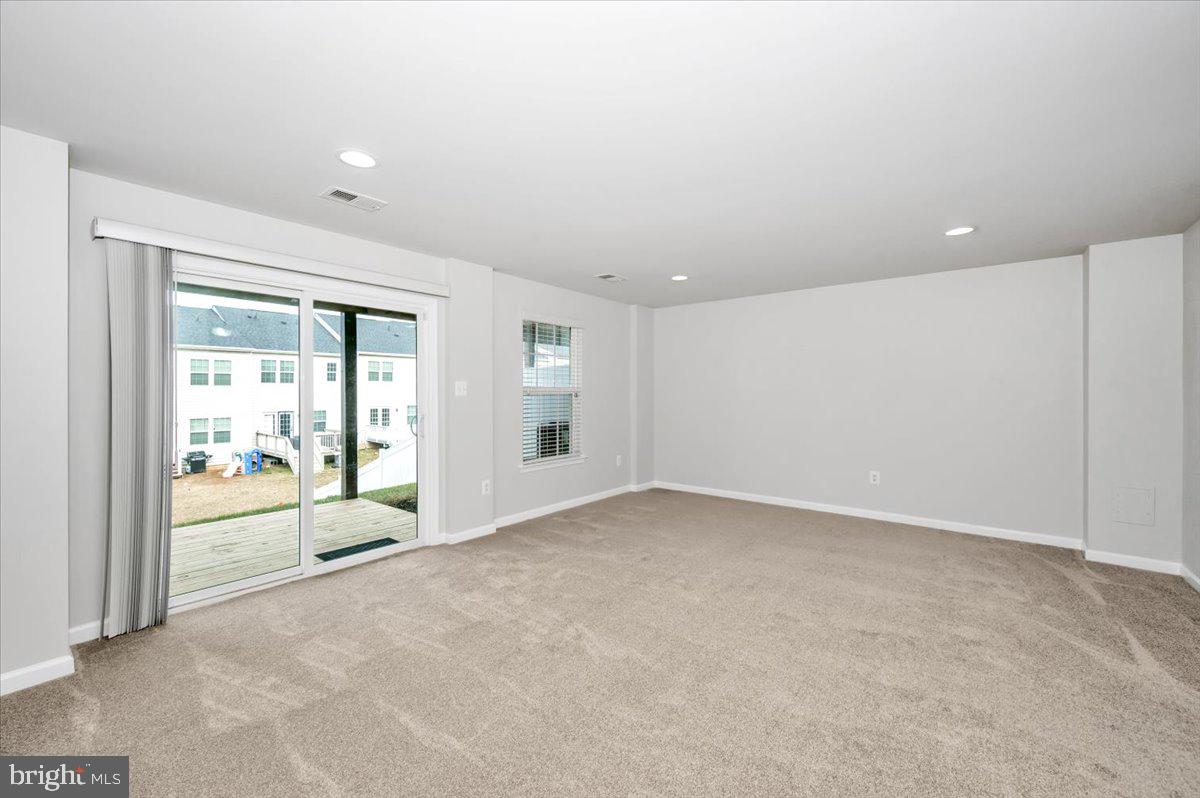 POTOMAC STATION - Residential