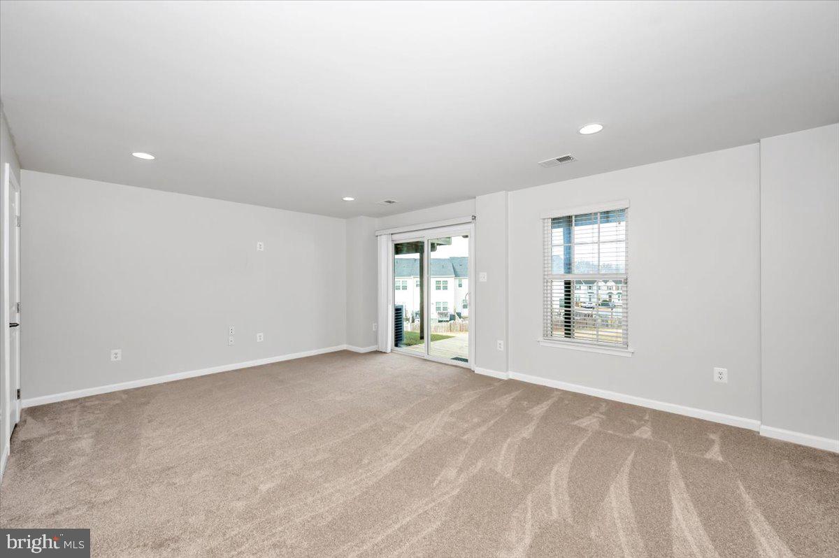 POTOMAC STATION - Residential
