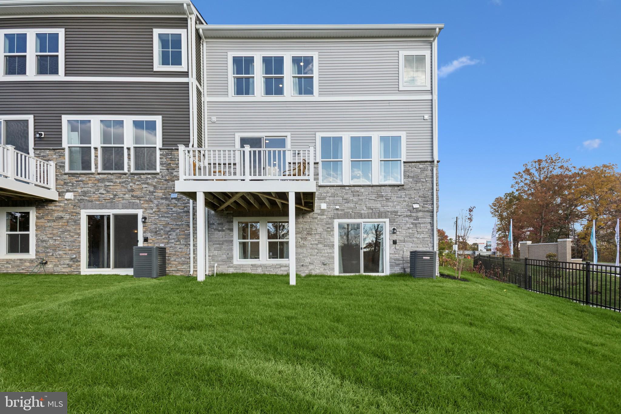 MAGNOLIA HILL - Residential