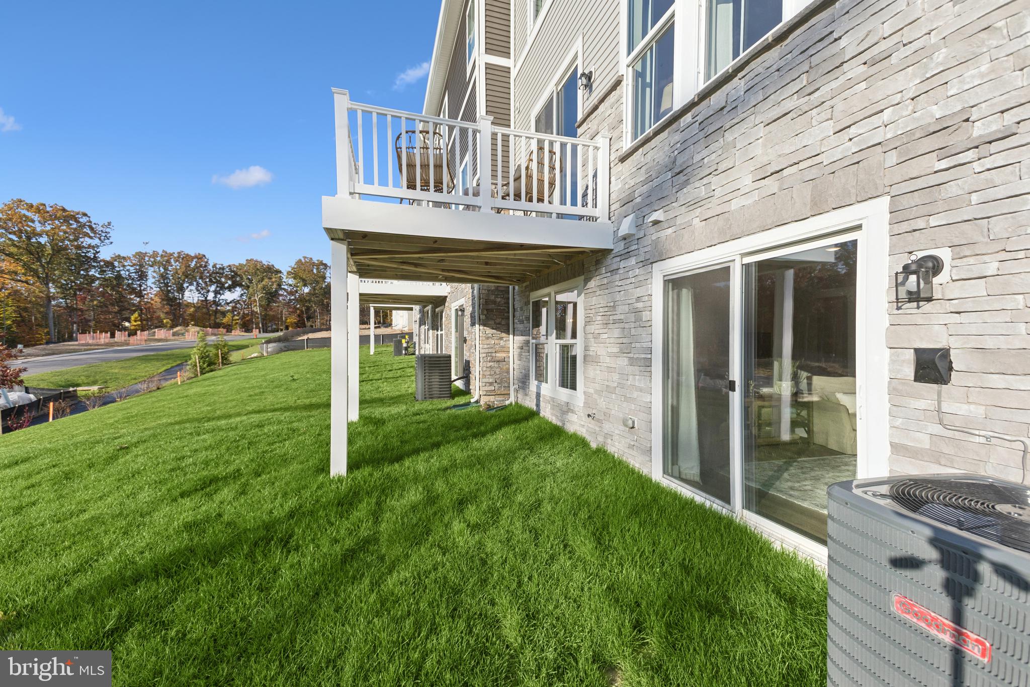 MAGNOLIA HILL - Residential