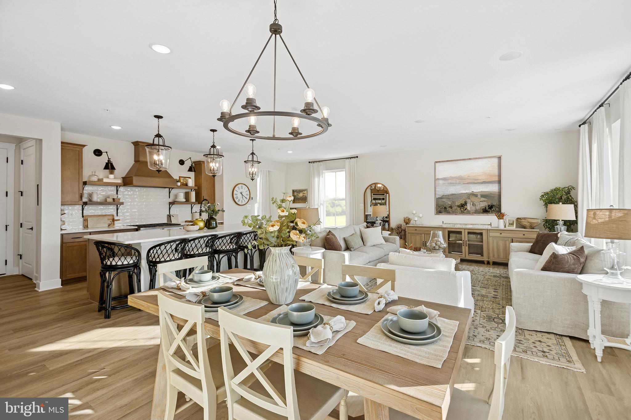 MAGNOLIA HILL - Residential
