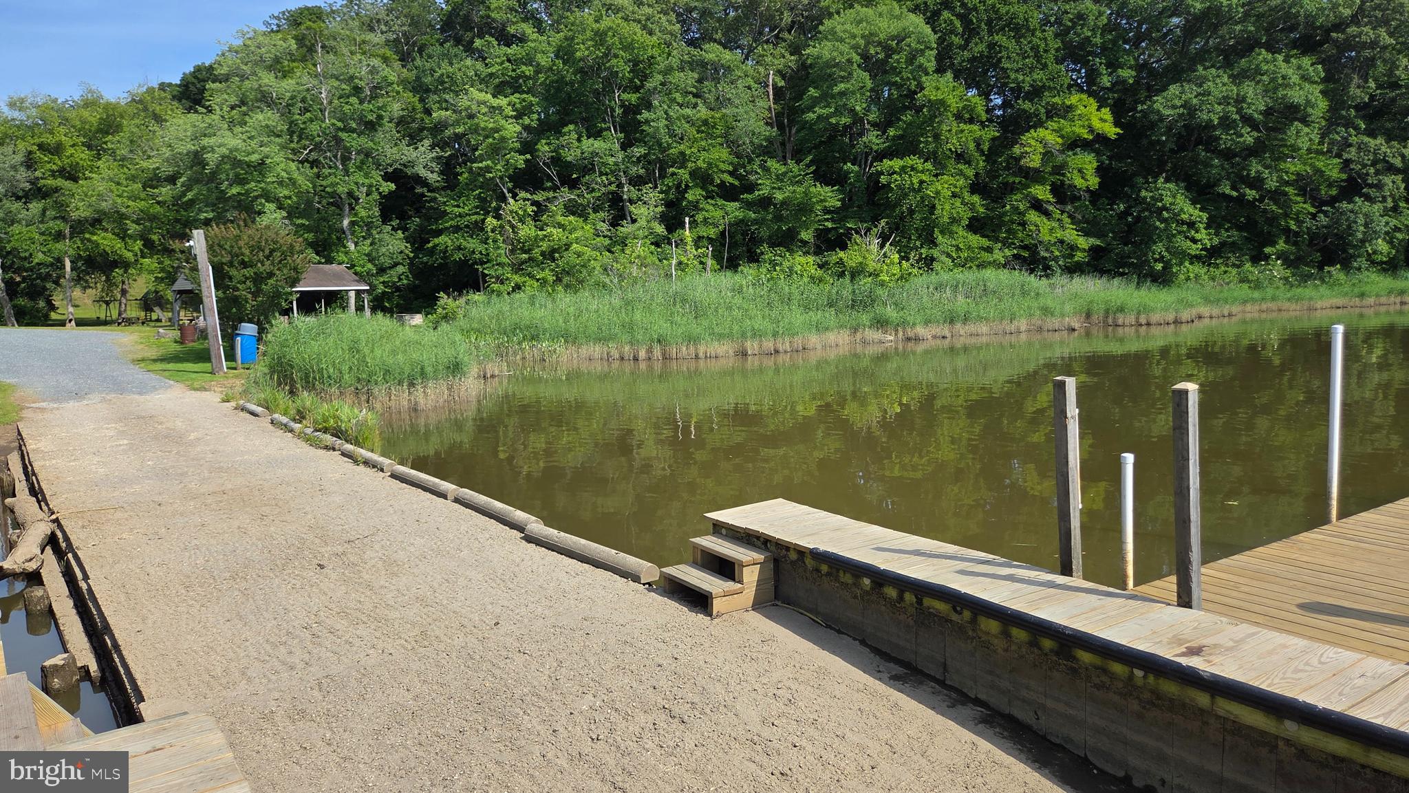 SHORES OF CALVERT - Residential