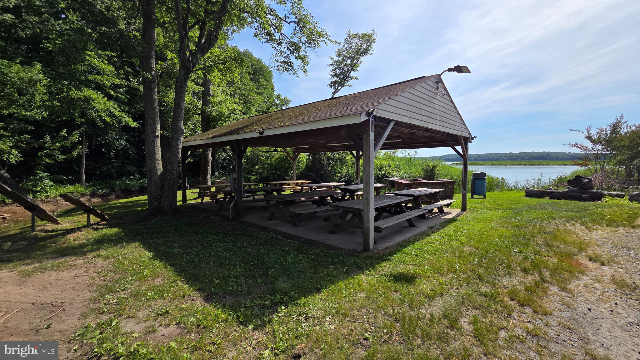 SHORES OF CALVERT - Residential