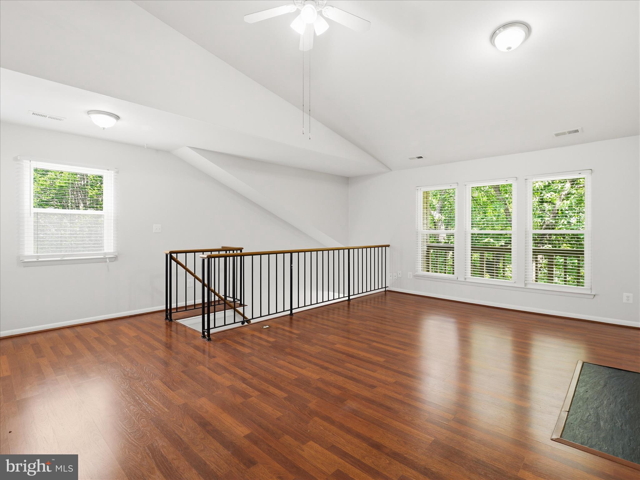 GREENFIELDS - Residential