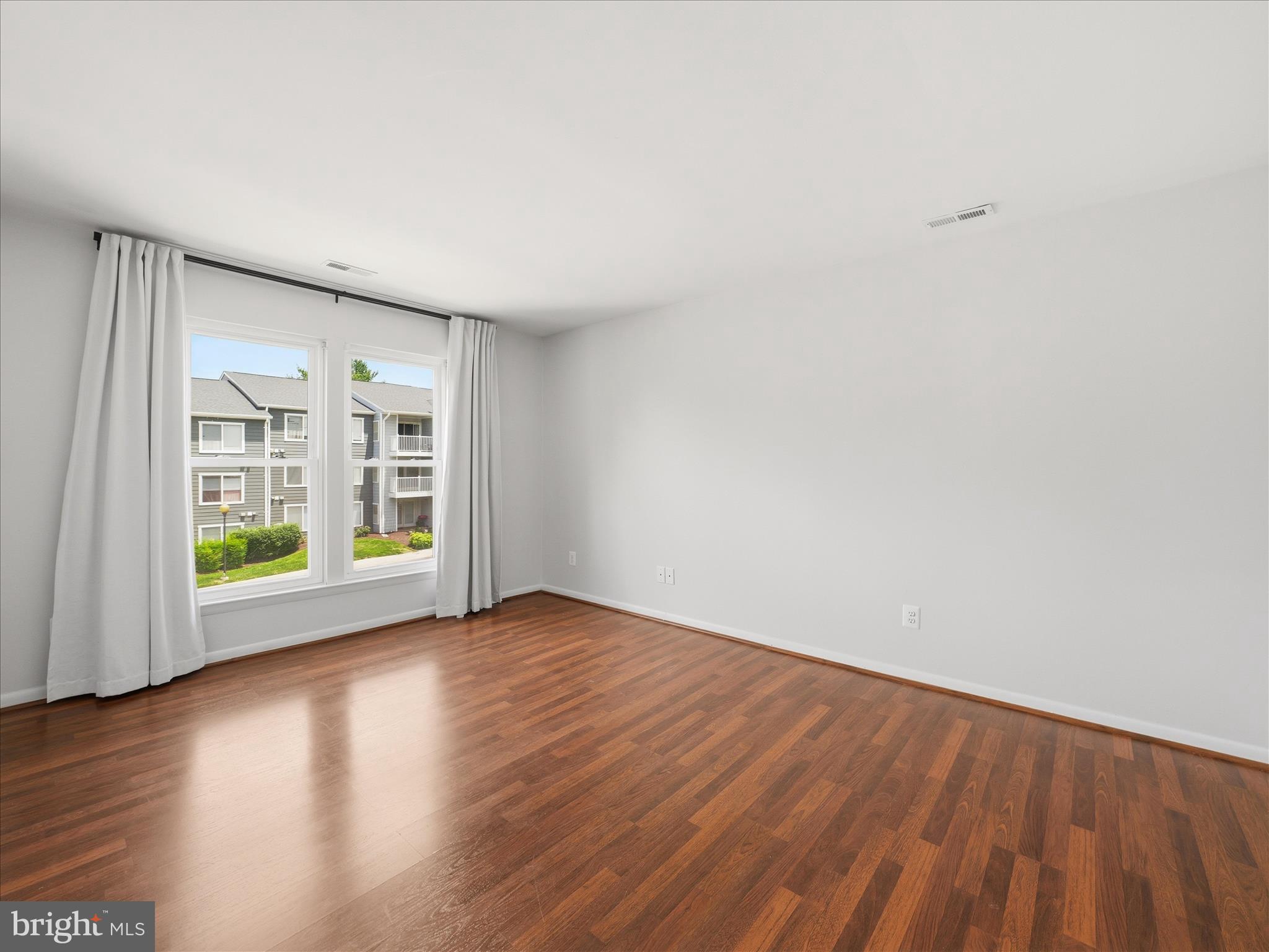 GREENFIELDS - Residential