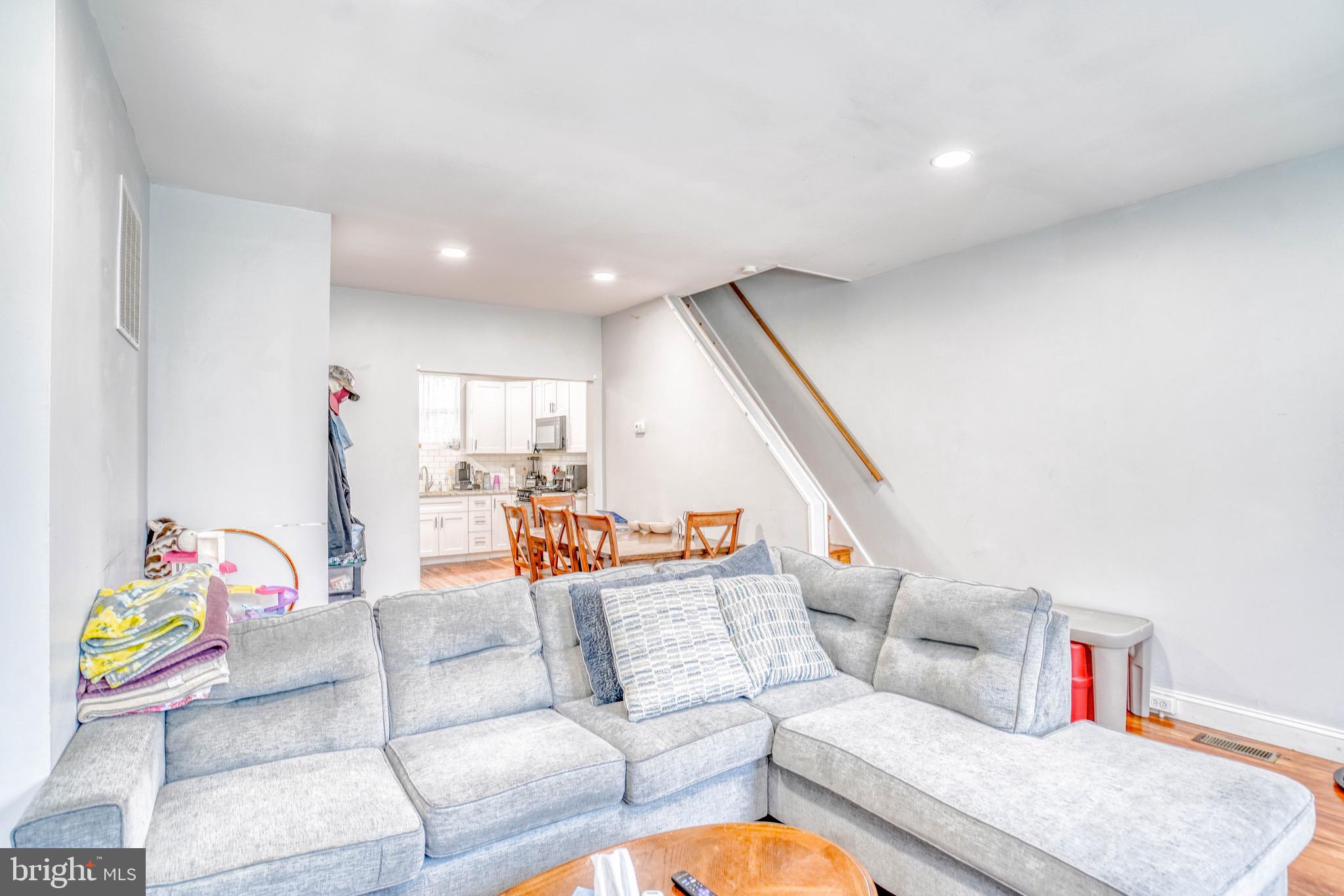 LOWER MOYAMENSING - Residential