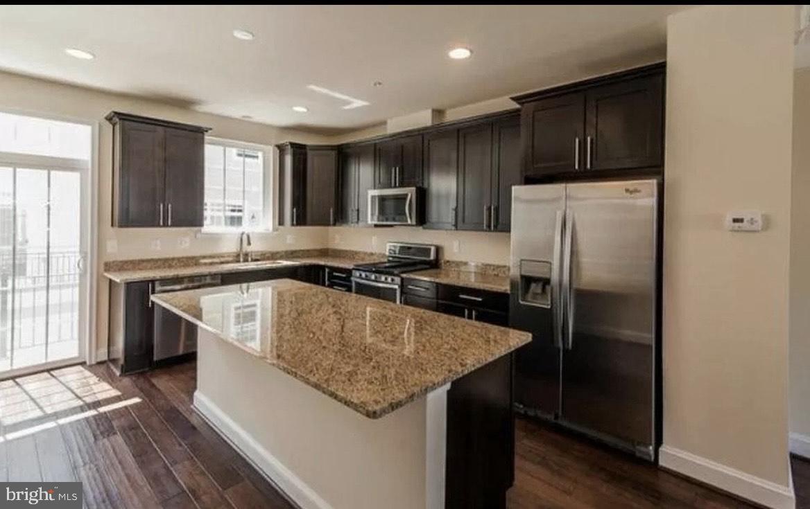 TOWSON GREEN - Residential Lease