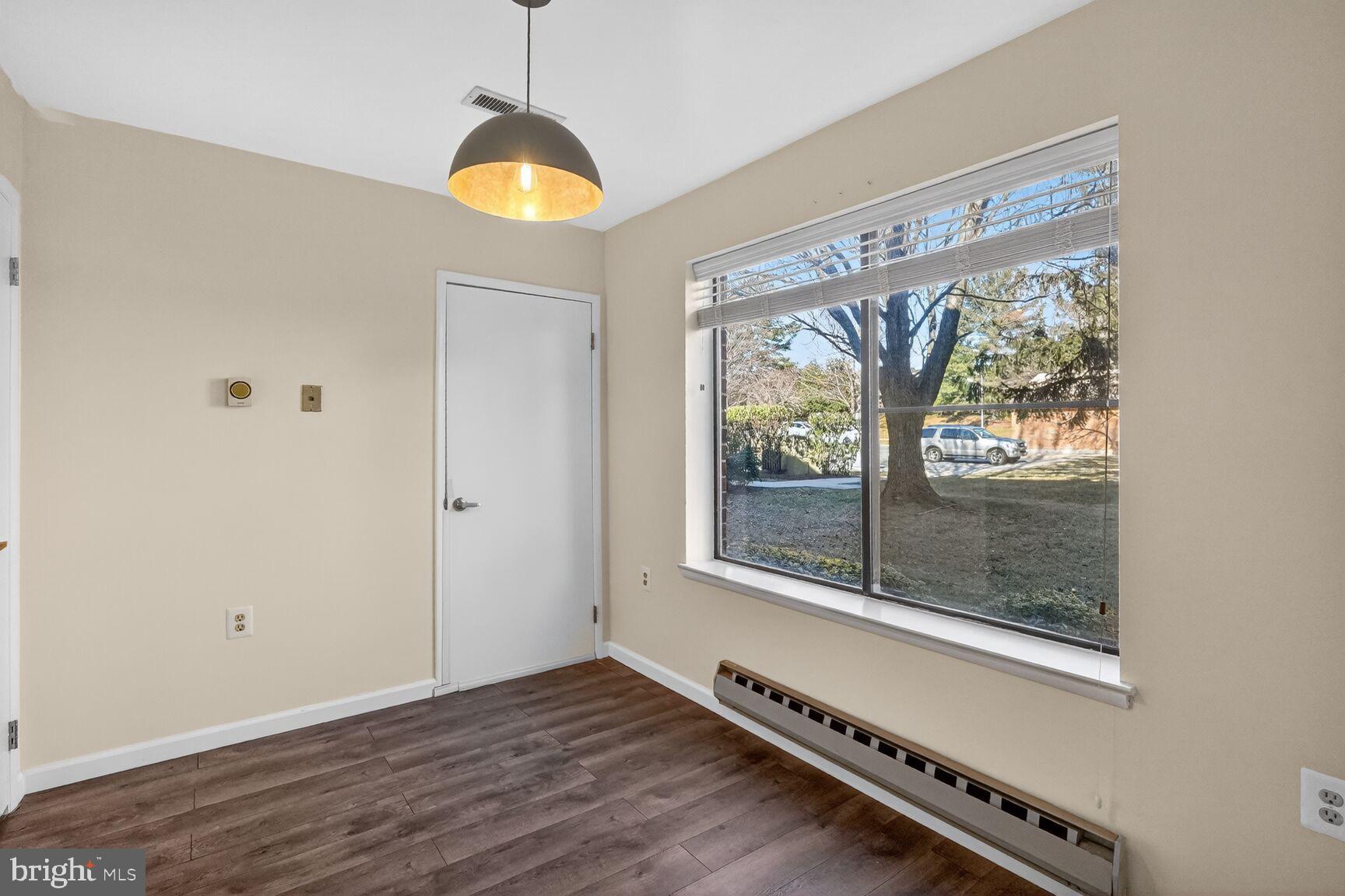 LEISURE WORLD - Residential