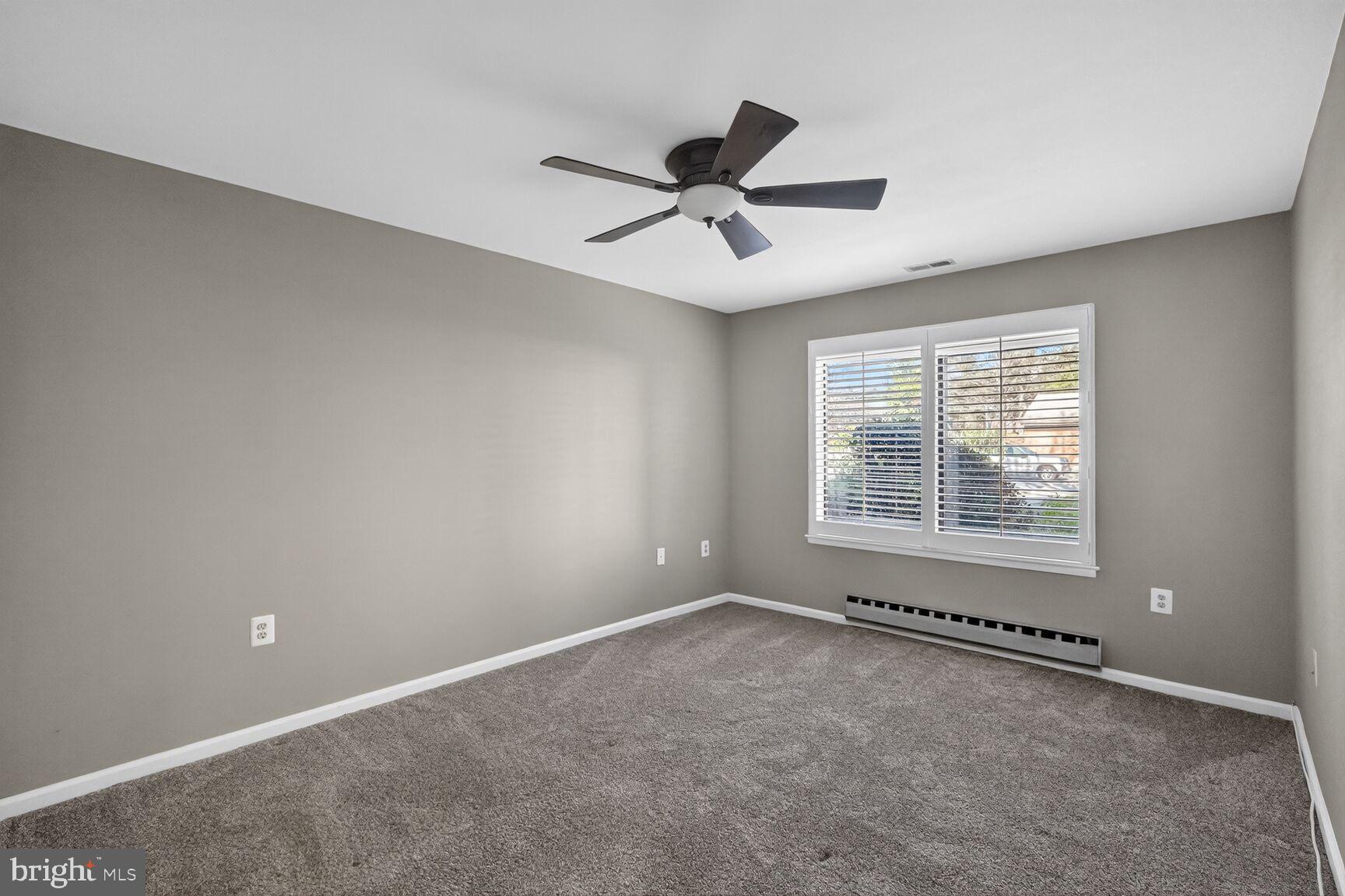 LEISURE WORLD - Residential