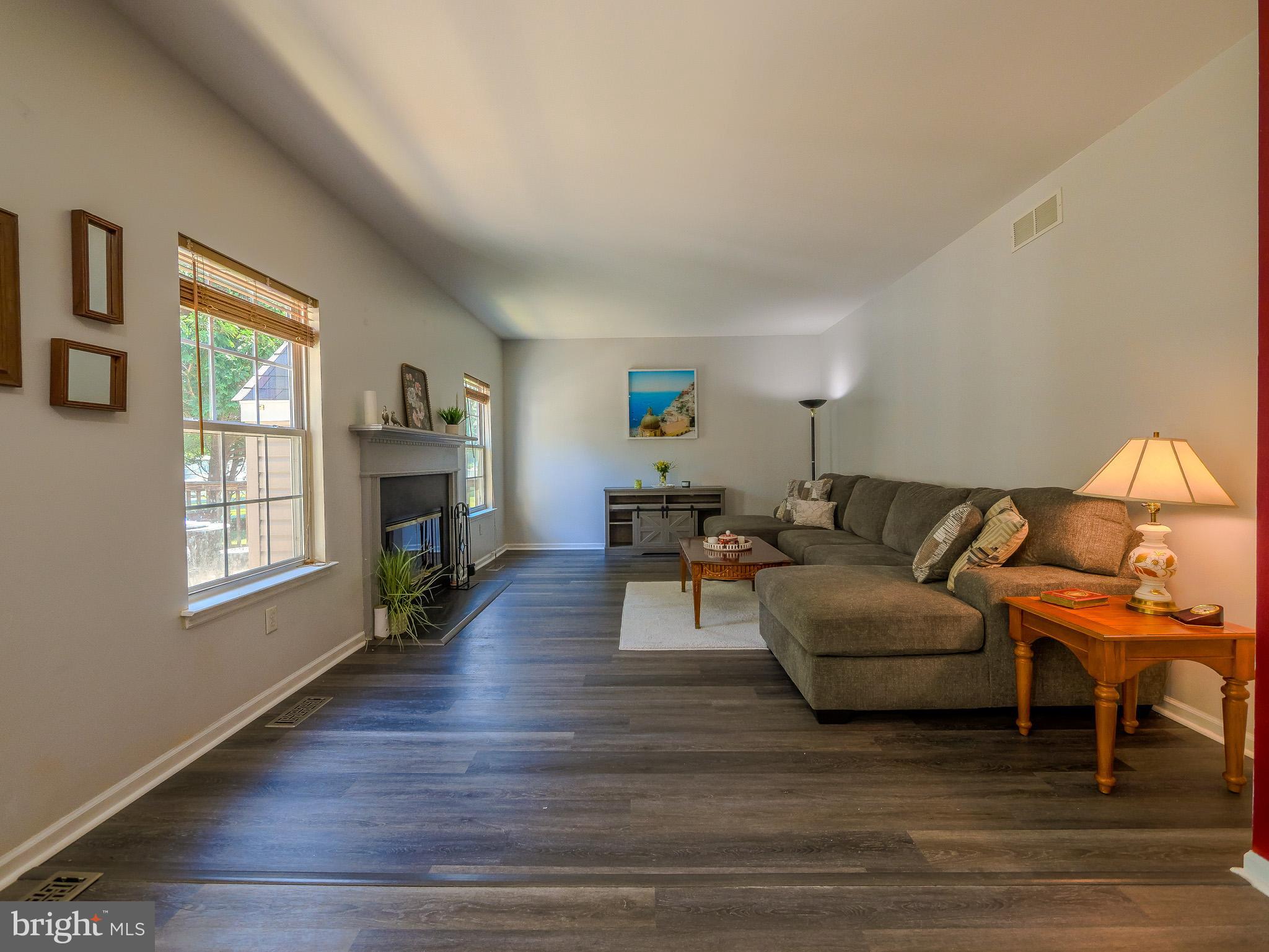 BAYVIEW MANOR II - Residential