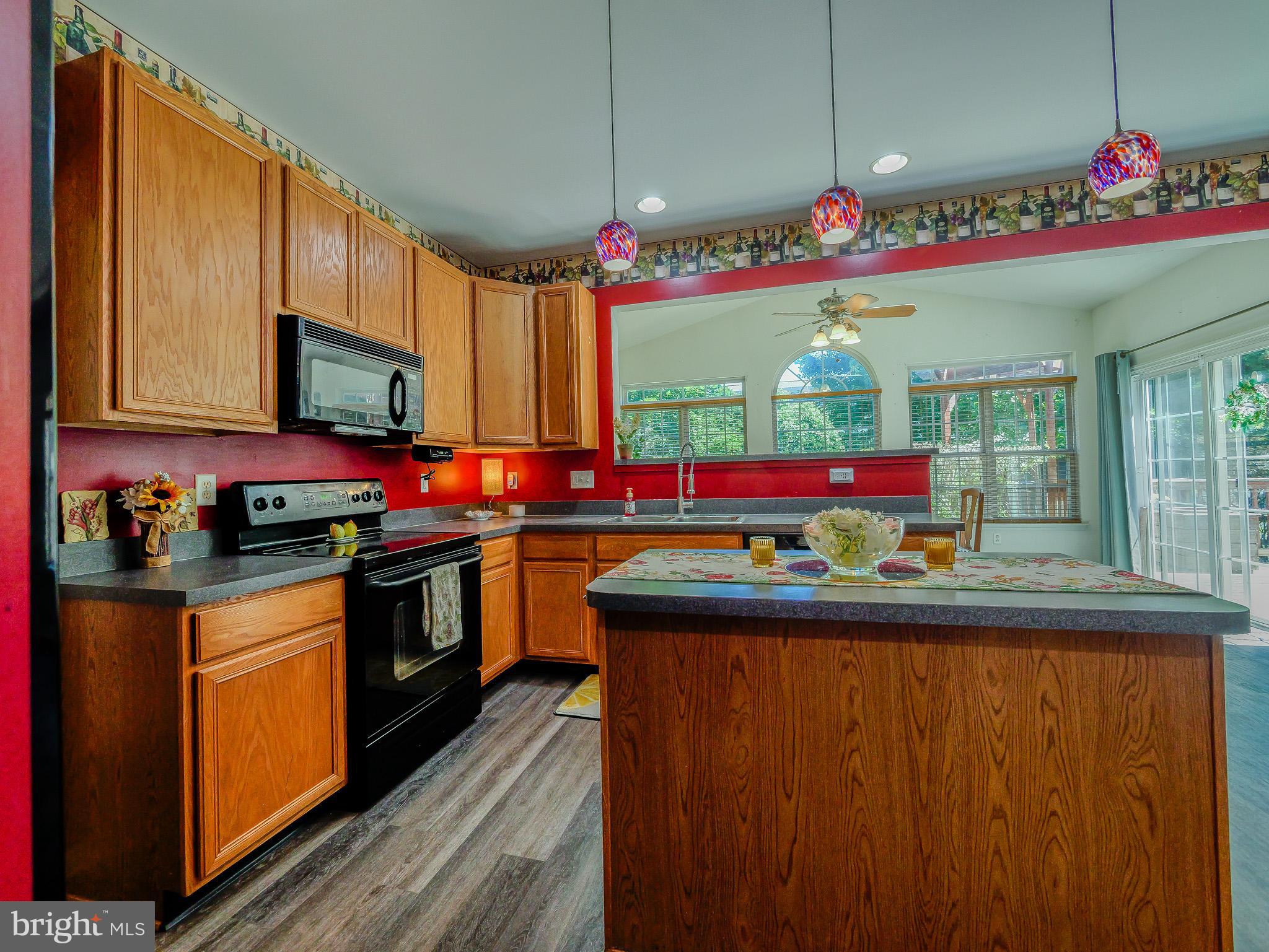 BAYVIEW MANOR II - Residential