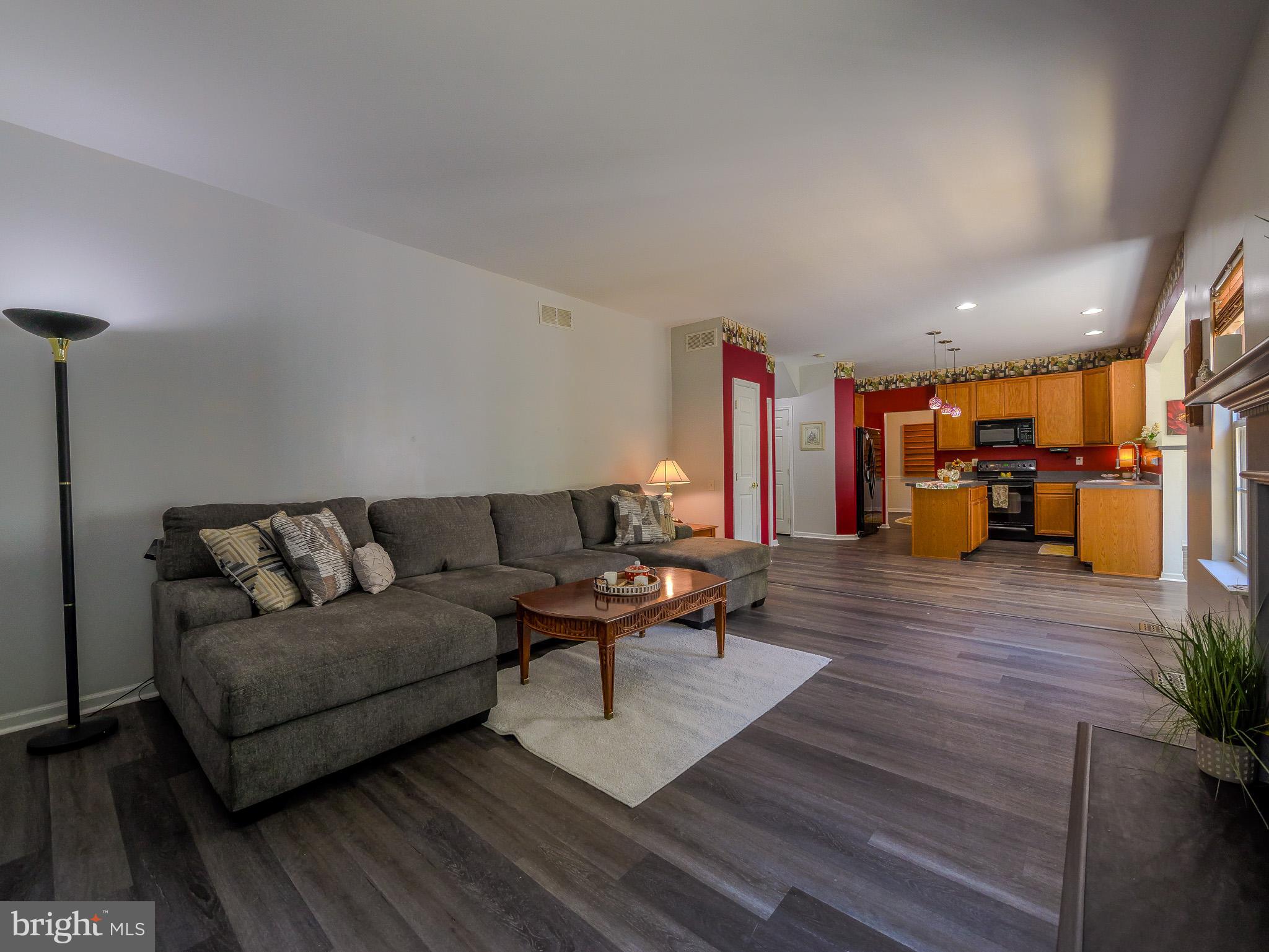 BAYVIEW MANOR II - Residential