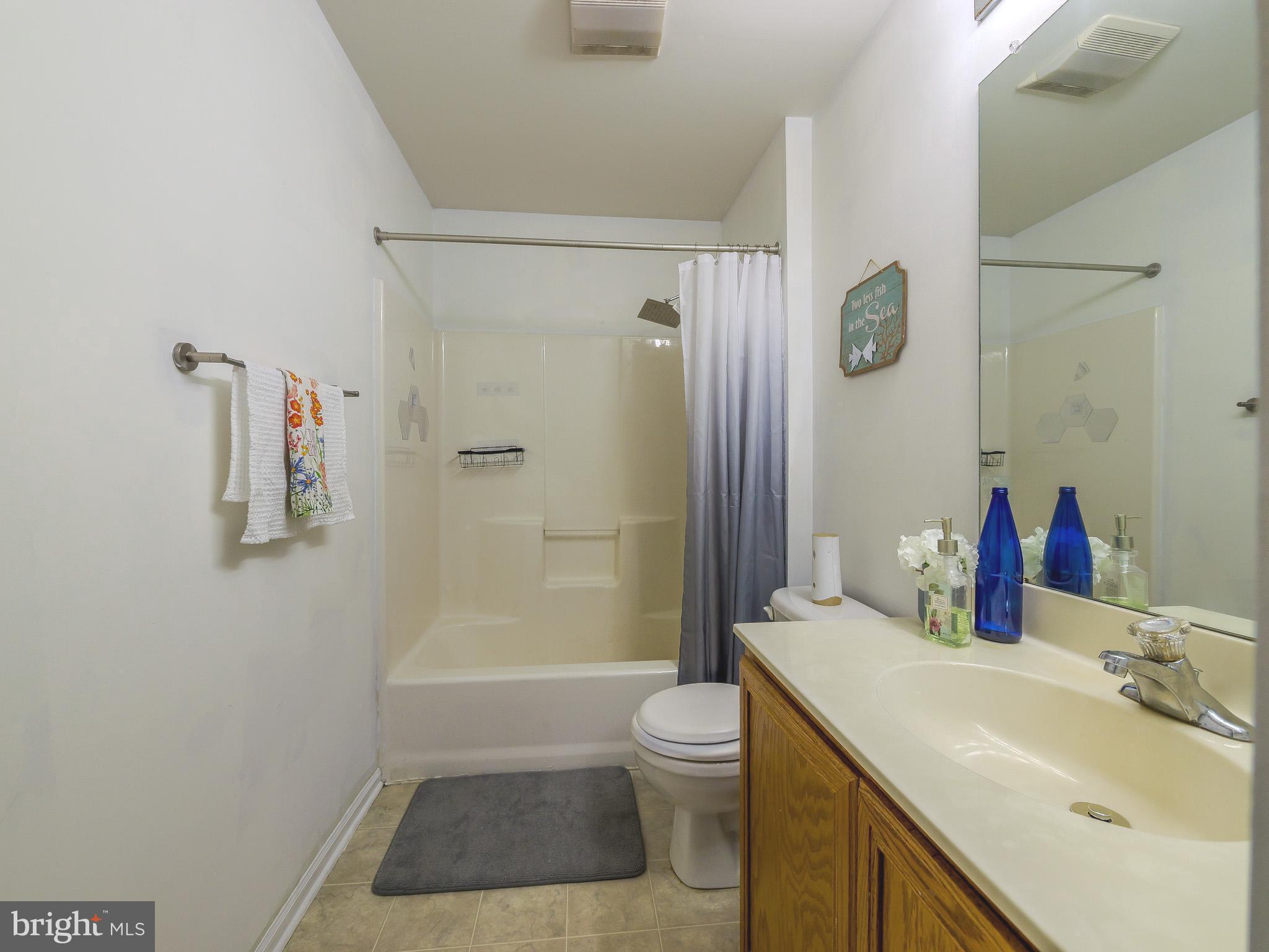BAYVIEW MANOR II - Residential